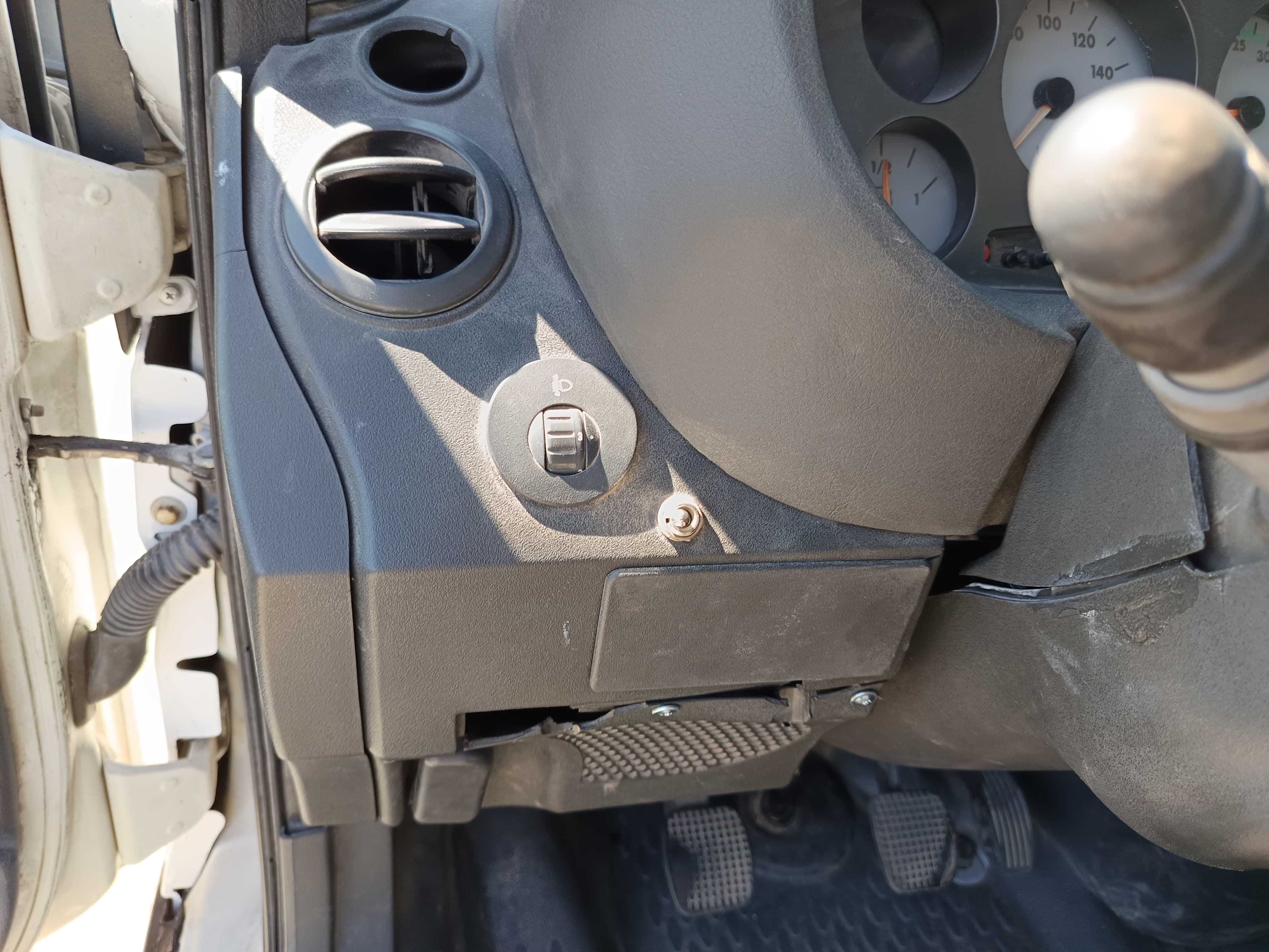 Iveco 31 C11D · Ano 2000 — imagem 32