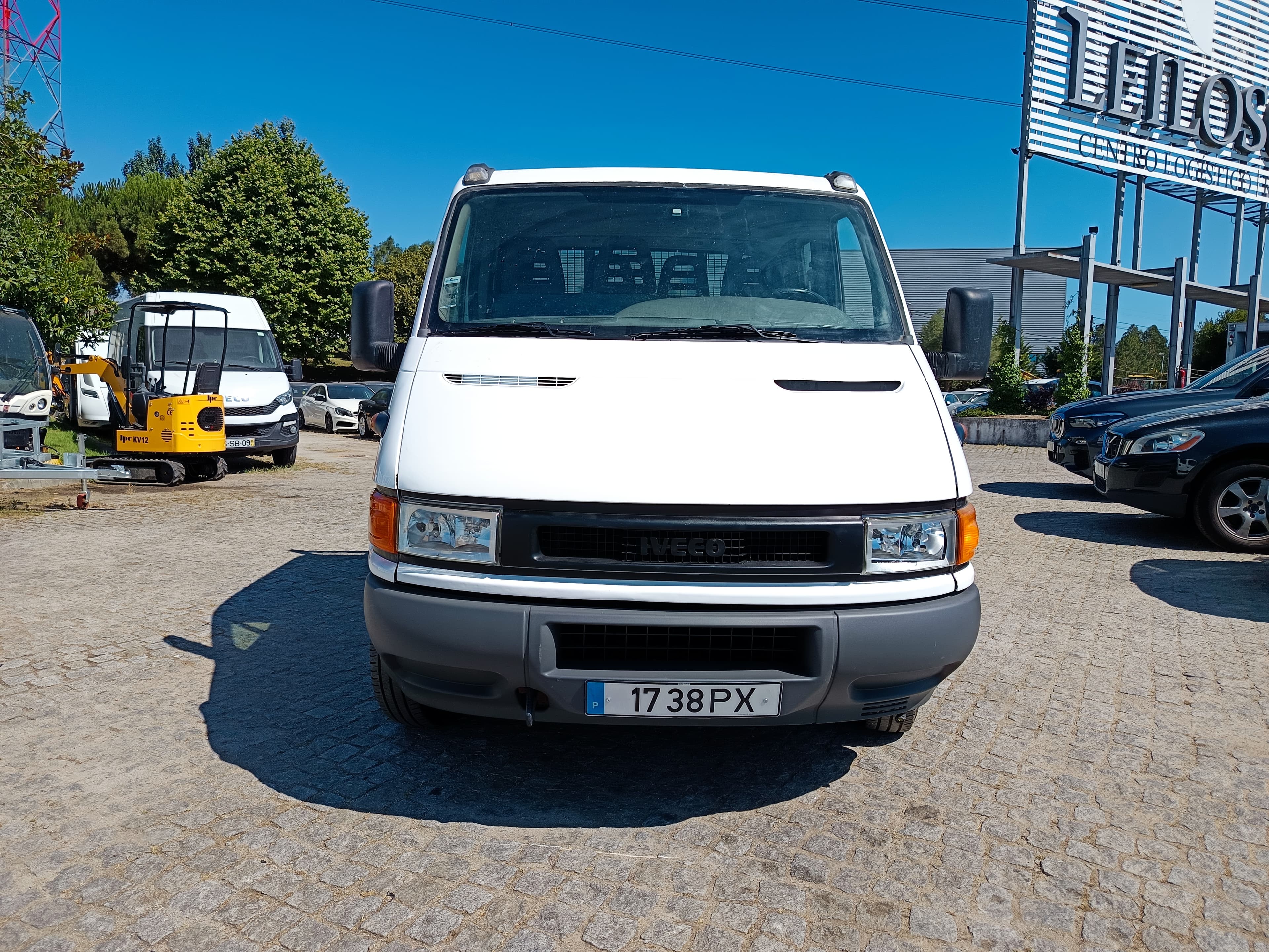 Iveco 31 C11D · Ano 2000 — imagem 3