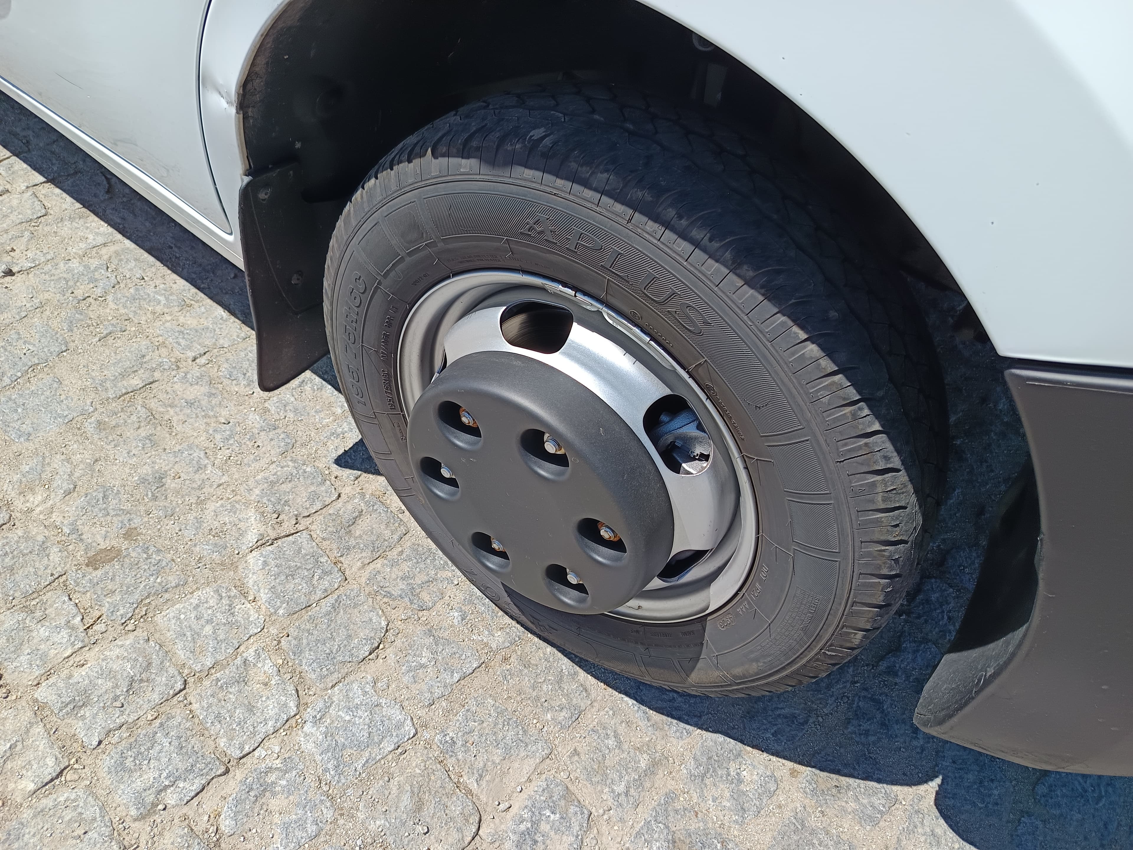 Renault Master · Ano 2016 — imagen 7