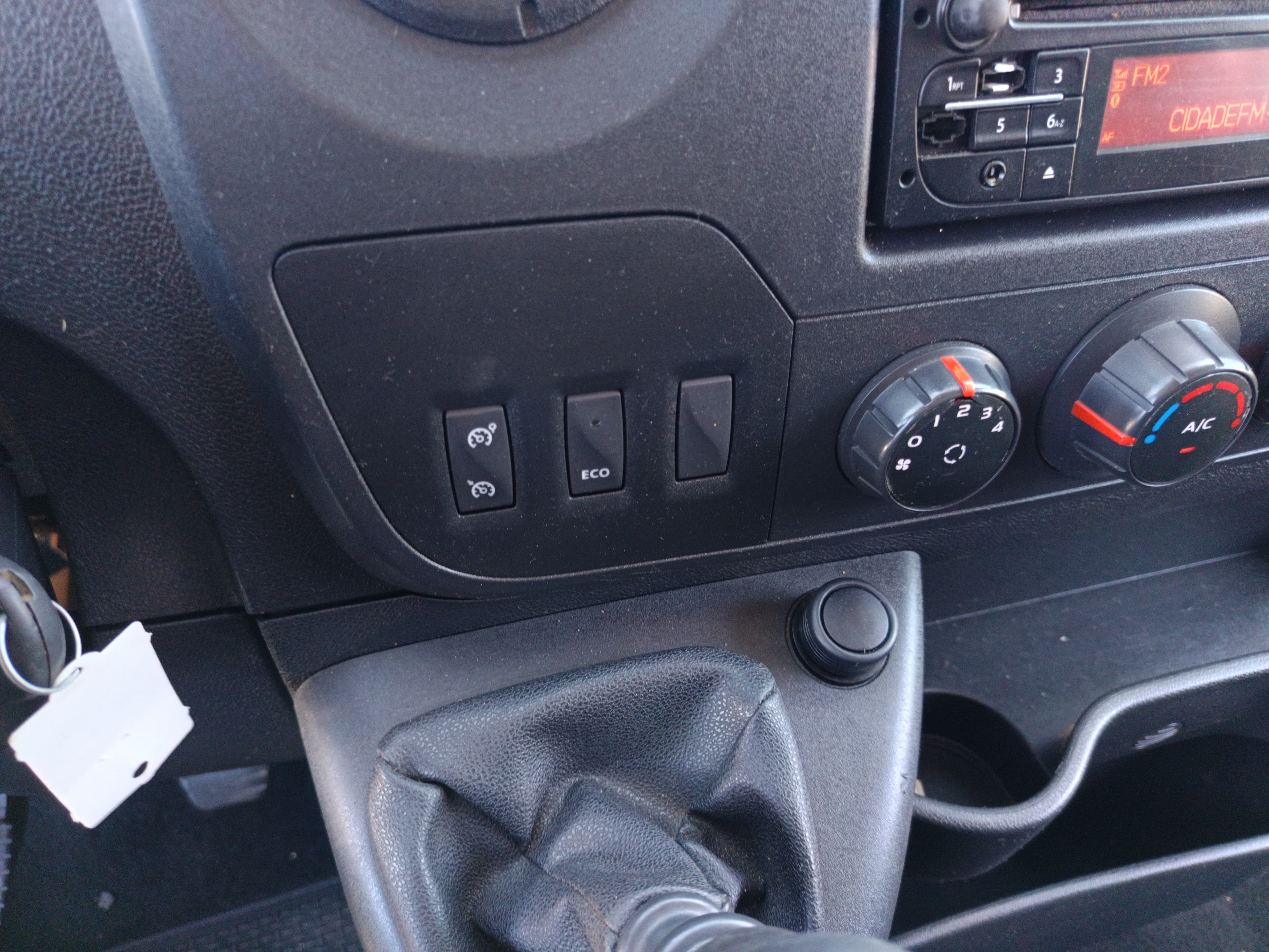 Renault Master · Ano 2016 — imagen 33