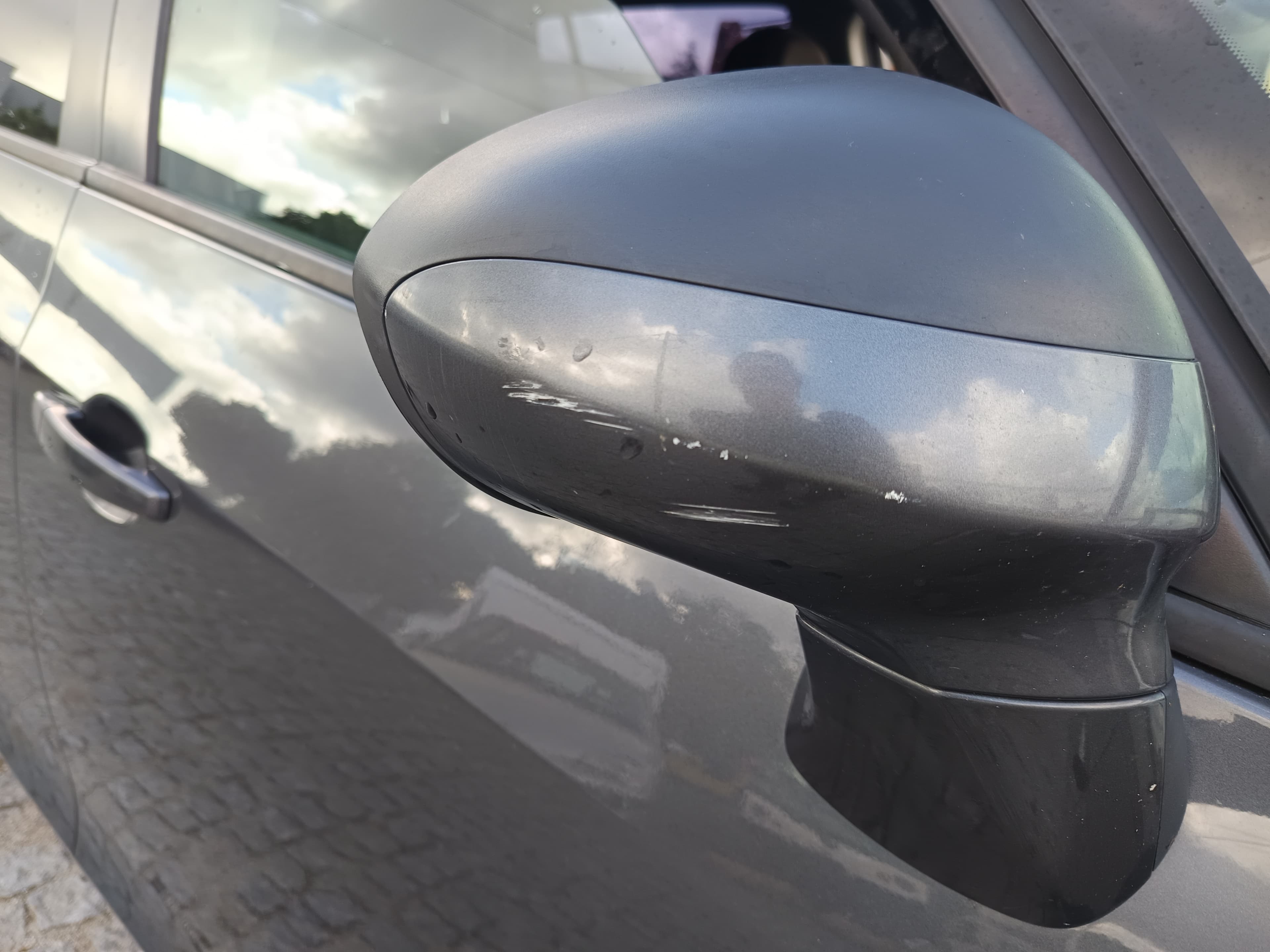 Opel Zafira · Ano 2012 — image 9