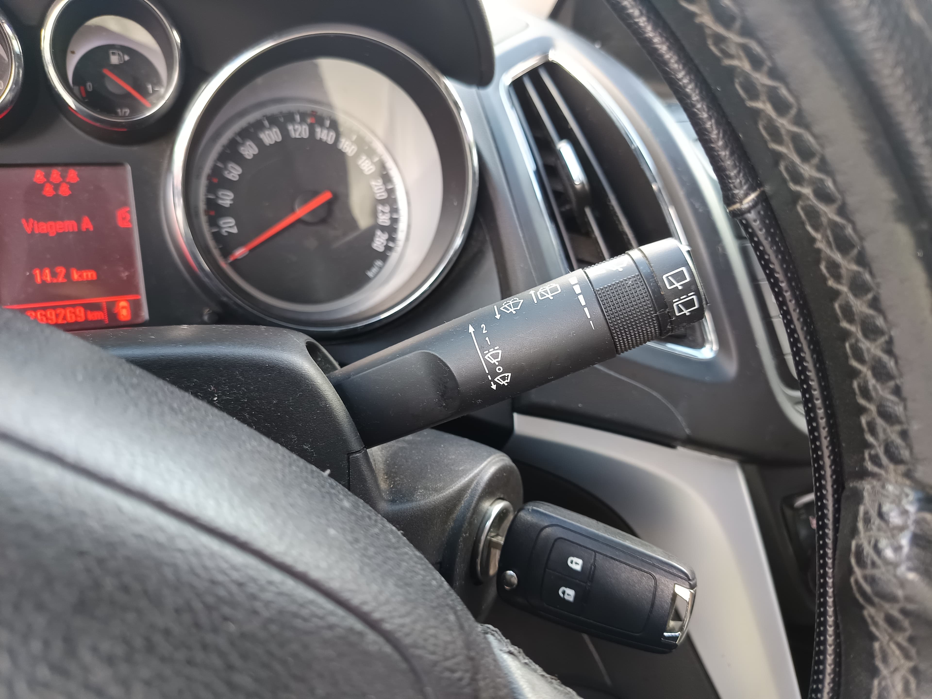 Opel Zafira · Ano 2012 — image 44