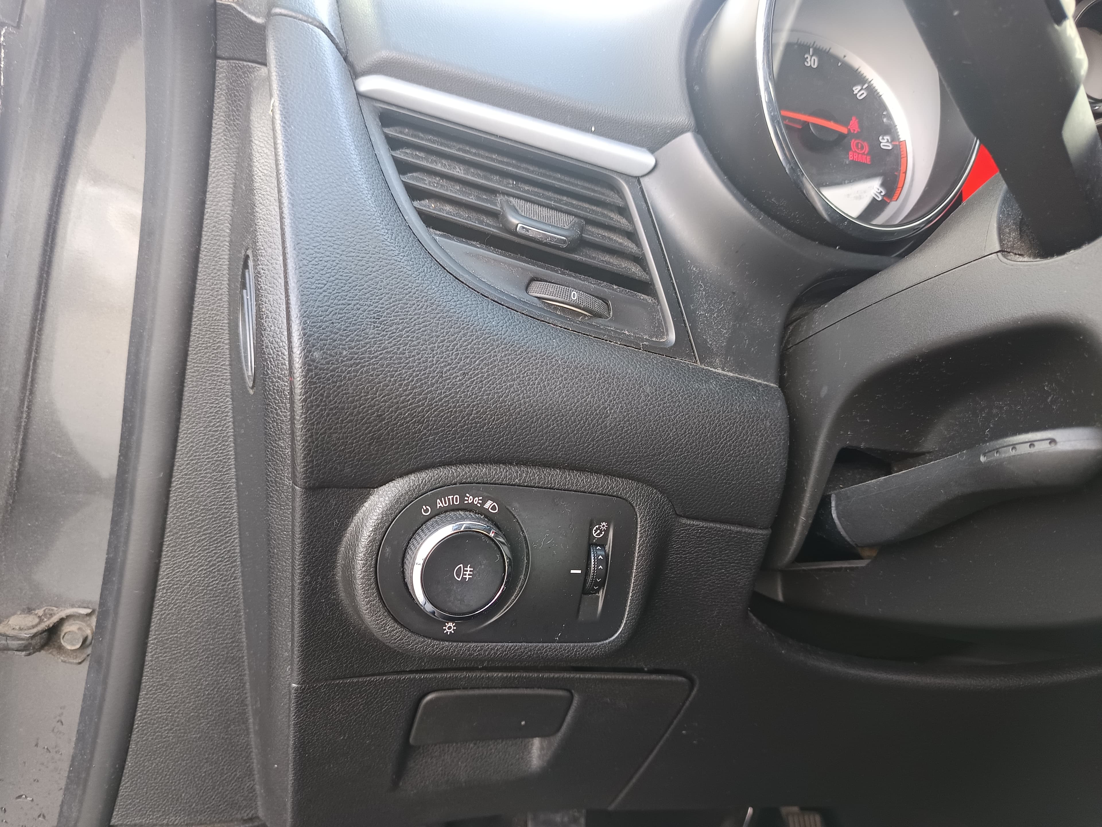 Opel Zafira · Ano 2012 — image 46