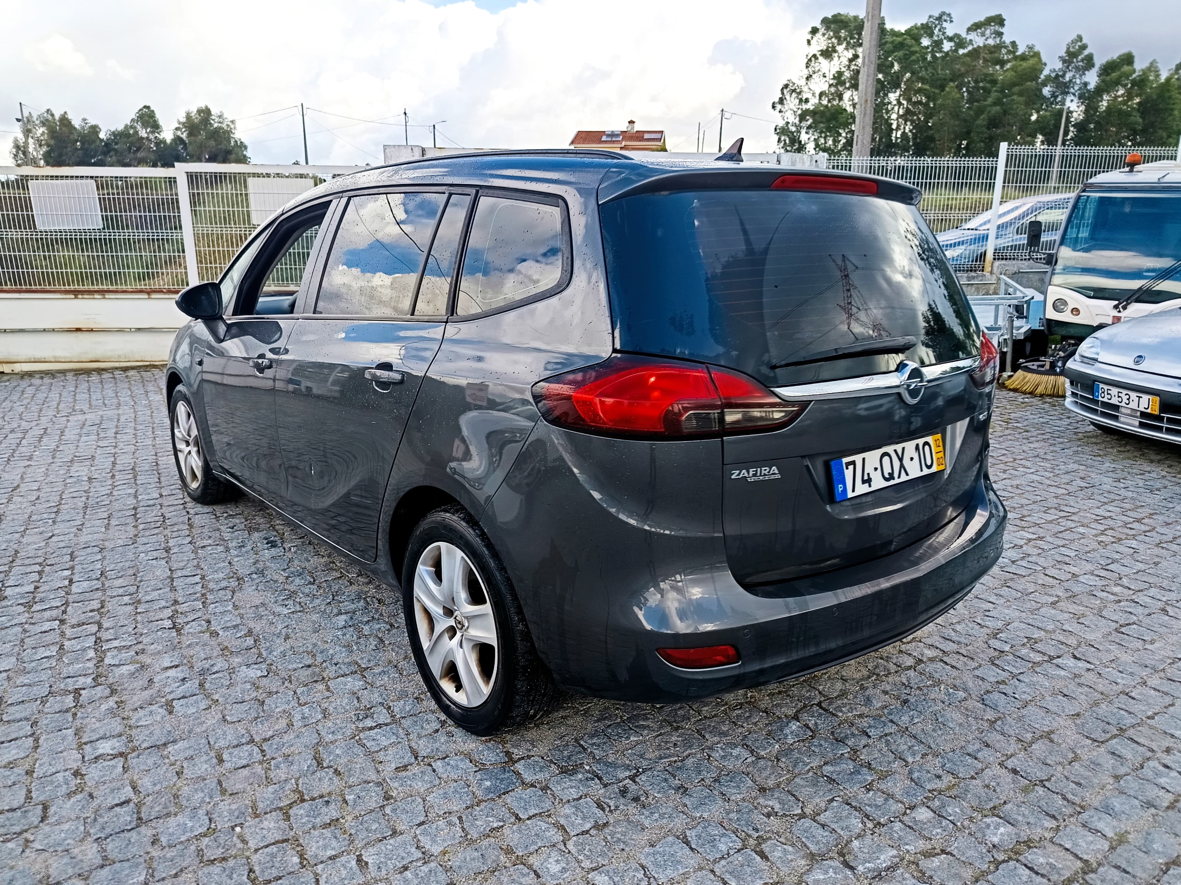 Opel Zafira · Ano 2012 — image 6