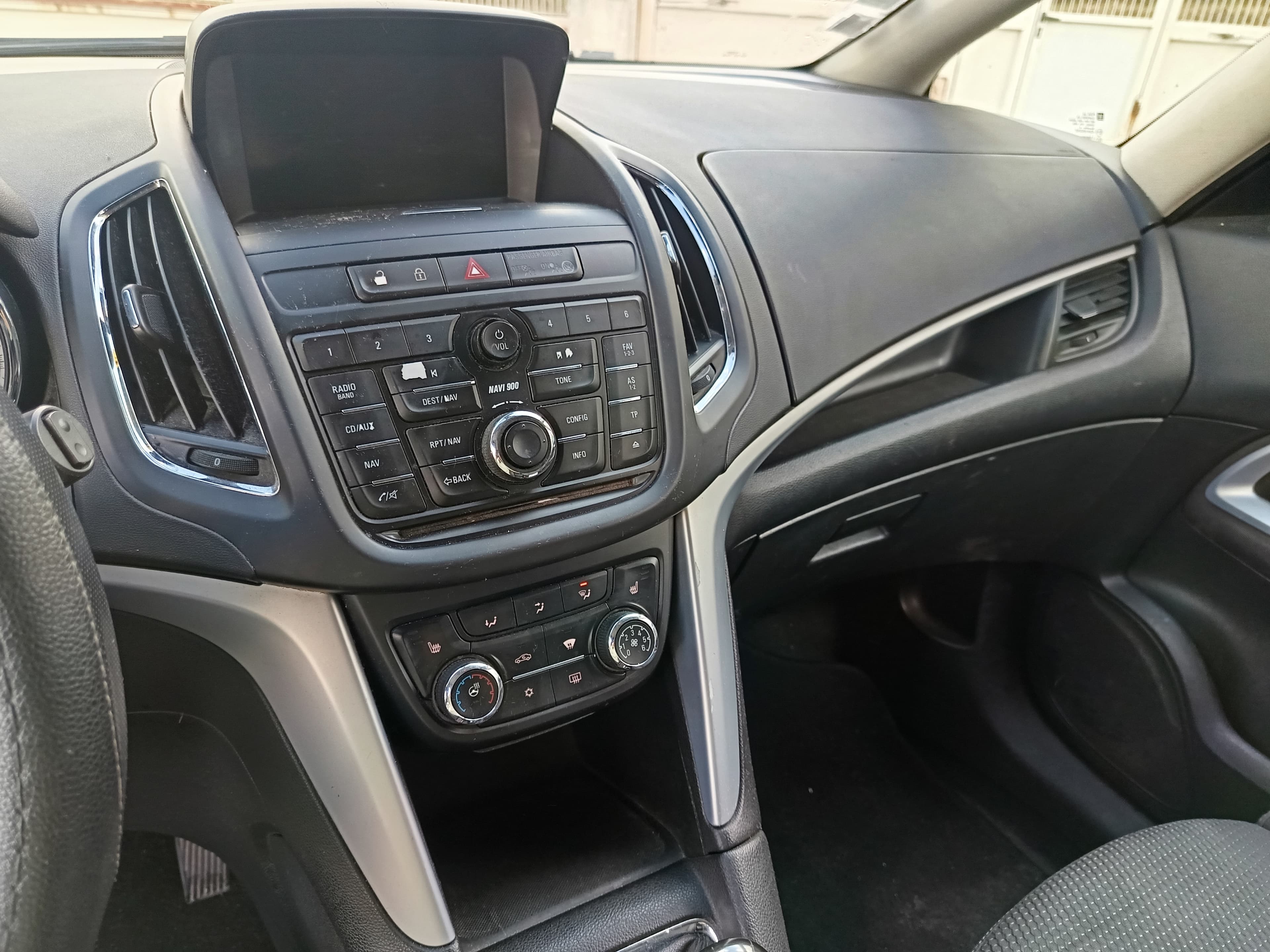 Opel Zafira · Ano 2012 — image 38