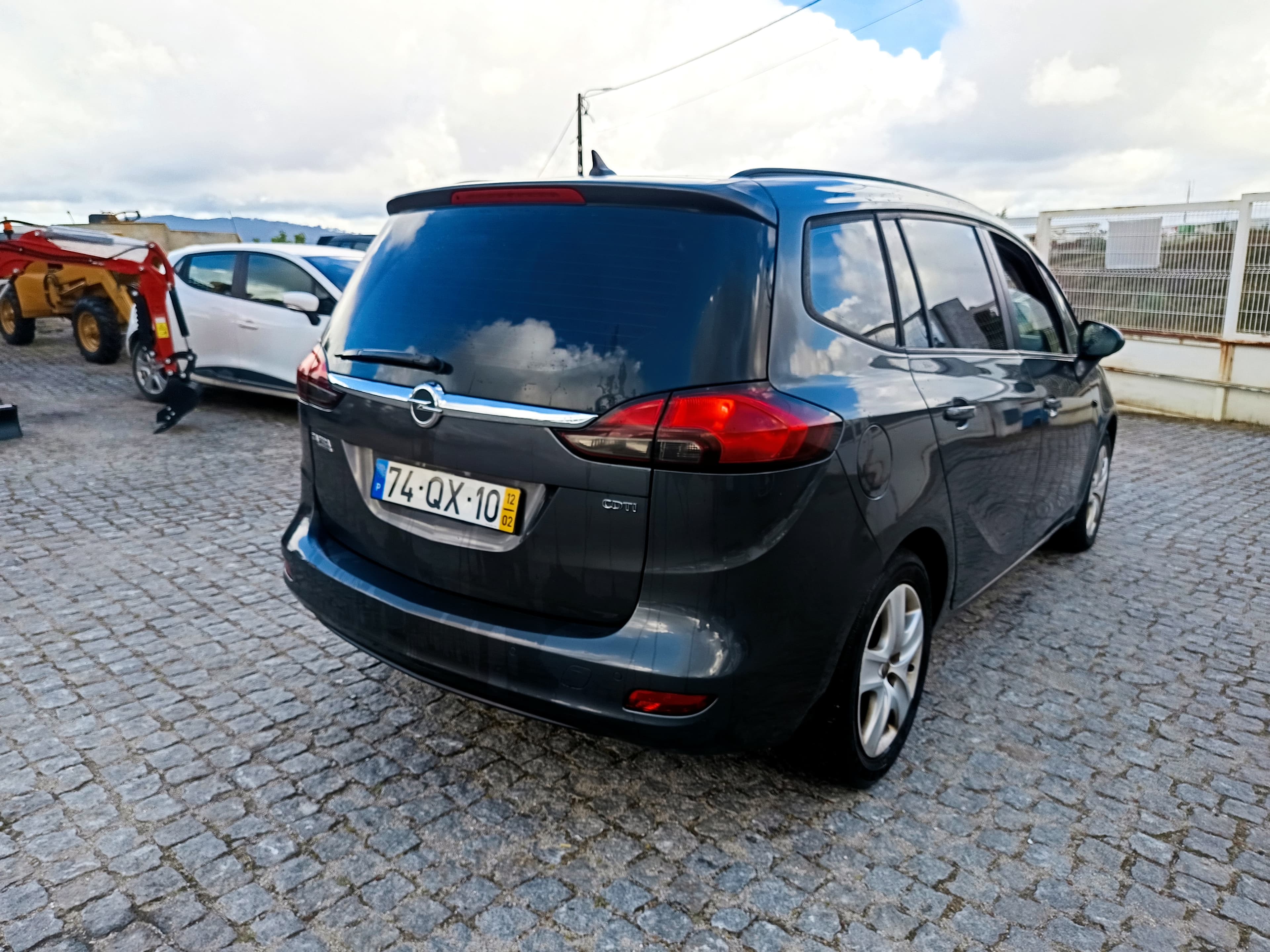 Opel Zafira · Ano 2012 — image 4