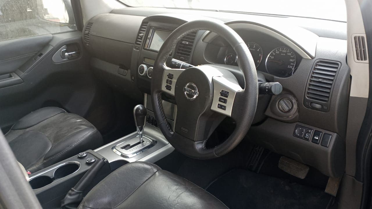 Nissan Pathfinder — image 9