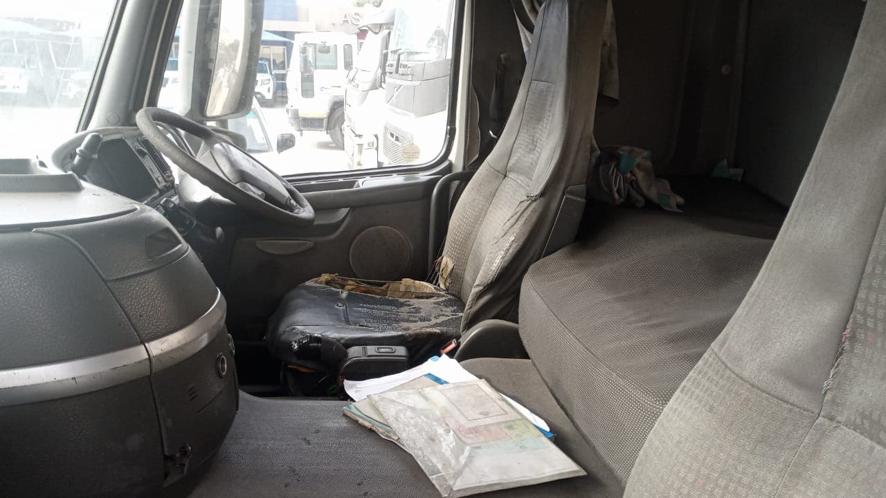 Camião Volvo FM12.380 — imagen 4