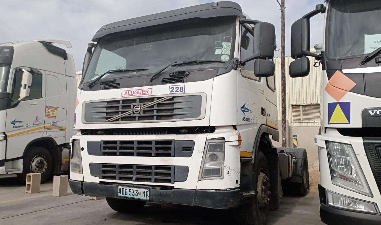 Camião Volvo FM12.380 — imagen 6