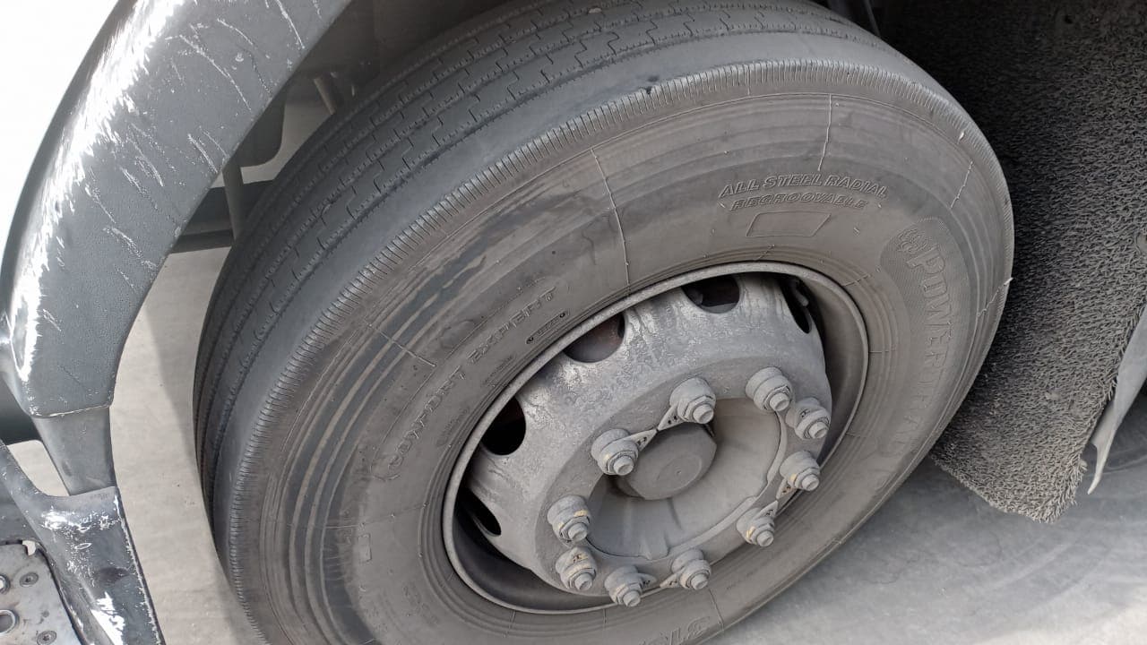 Camião Cisterna Volvo FM12-400M — image 7