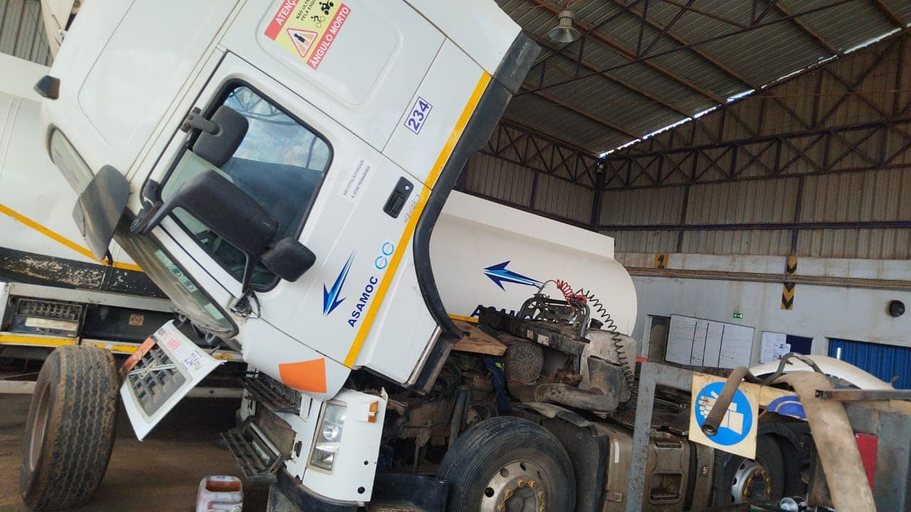 Camião Volvo FM 12 420 CV — image 2