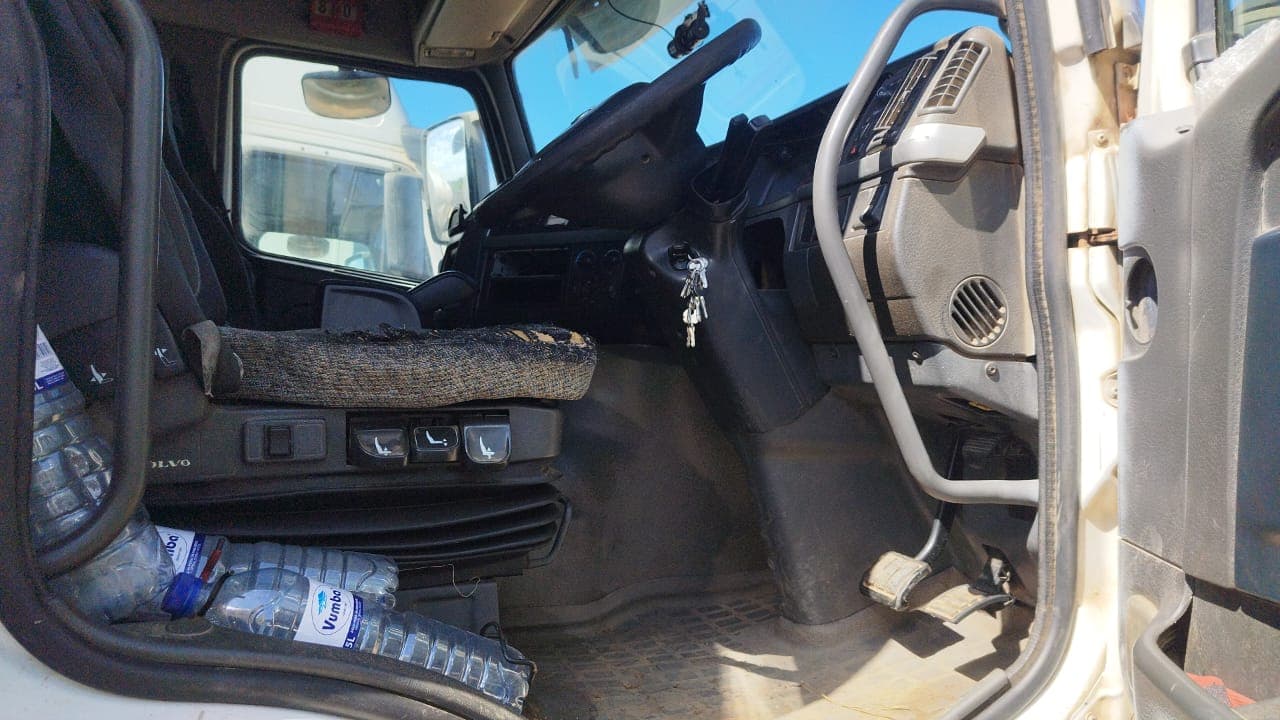 Camião Volvo FM 12 440 CV — imagem 16