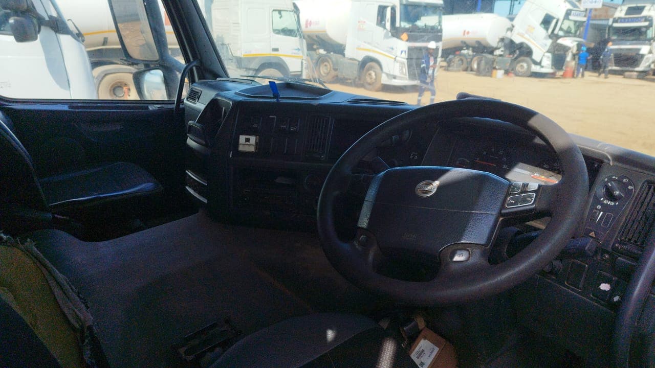 Camião Volvo FM 11 450 CV — image 6