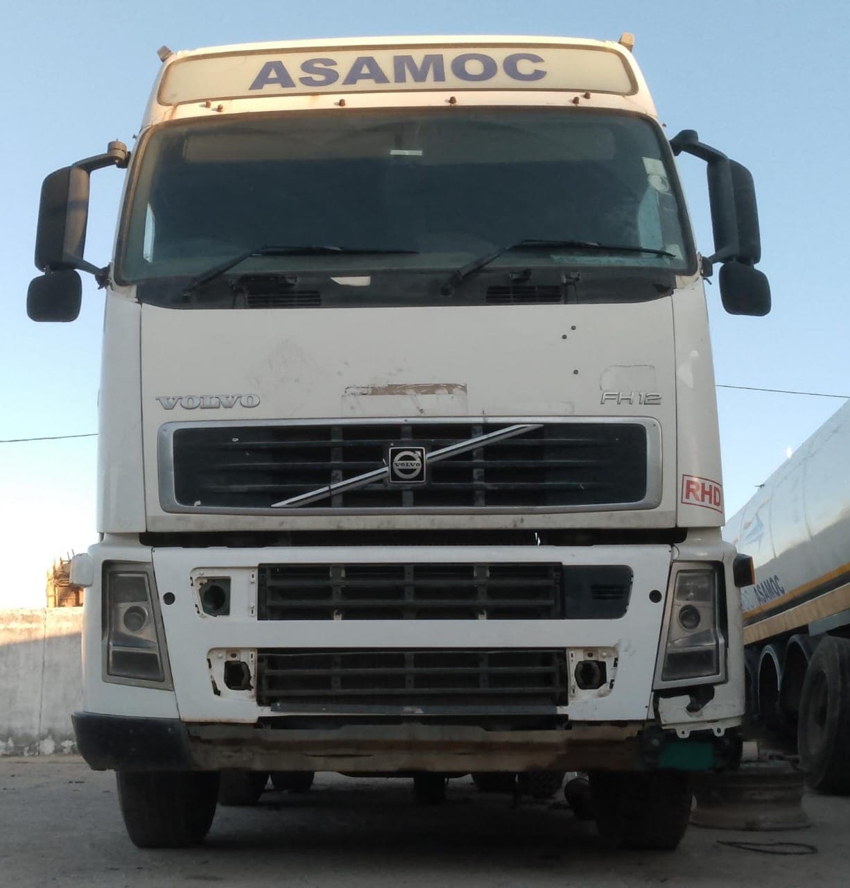 Camião FH12 460