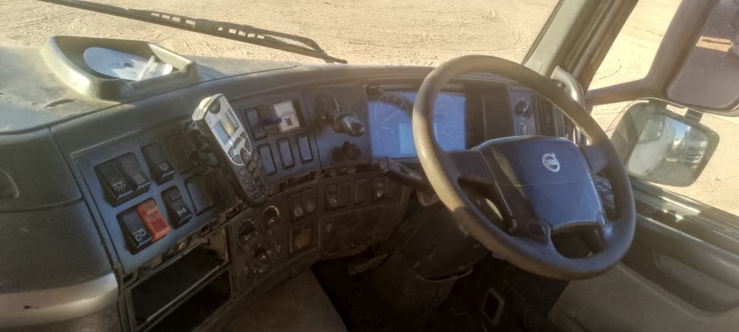 Camião Volvo FH12 — imagem 7
