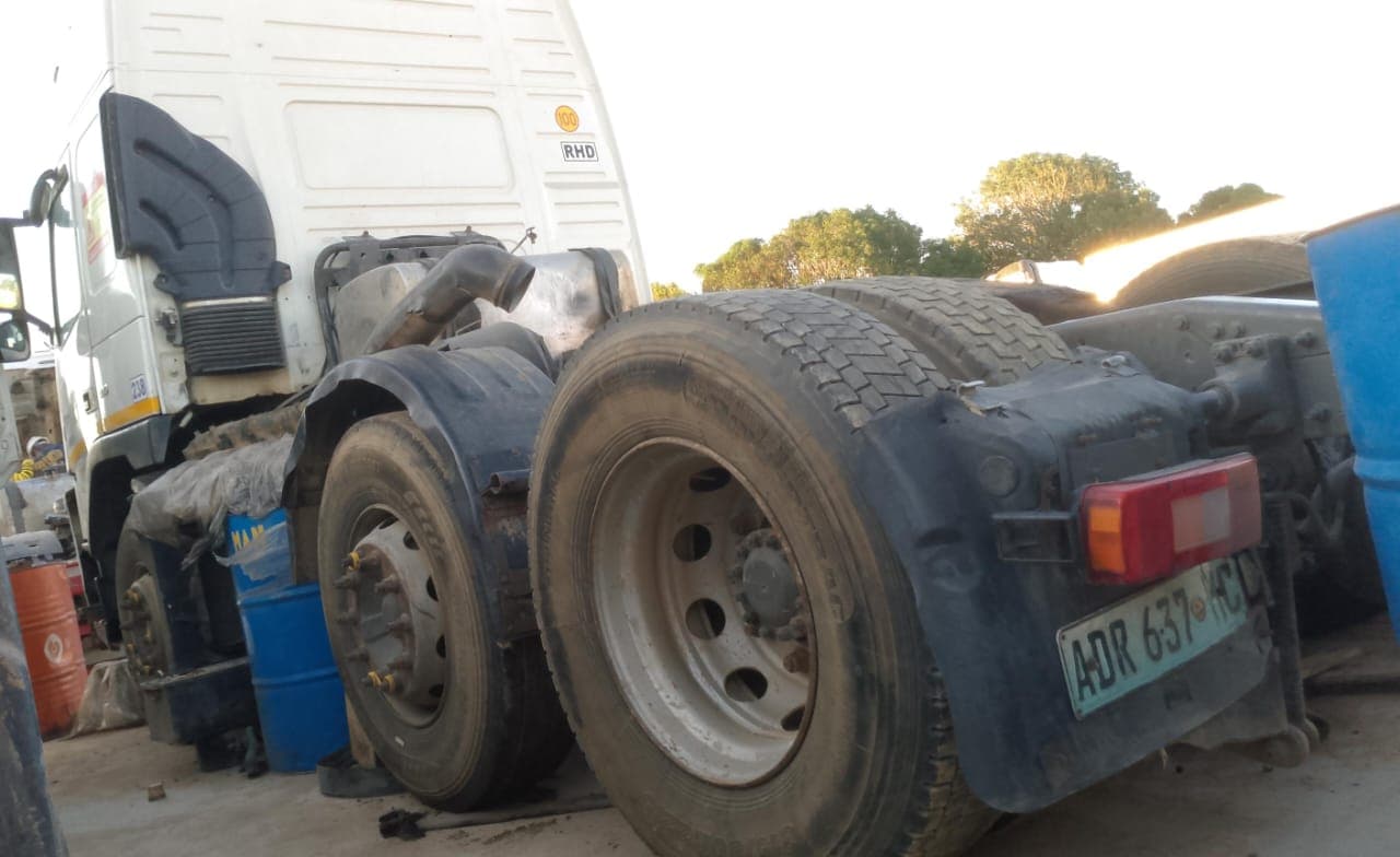 Camião Volvo FM 440 — imagen 5