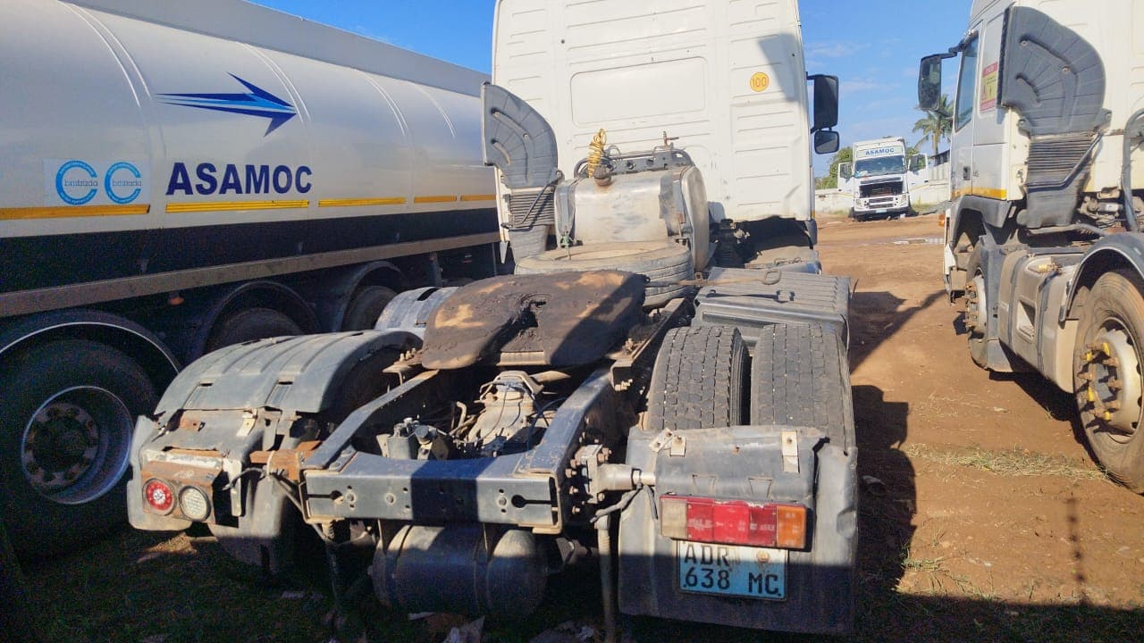 Camião Volvo FM 12 440 CV — imagen 28