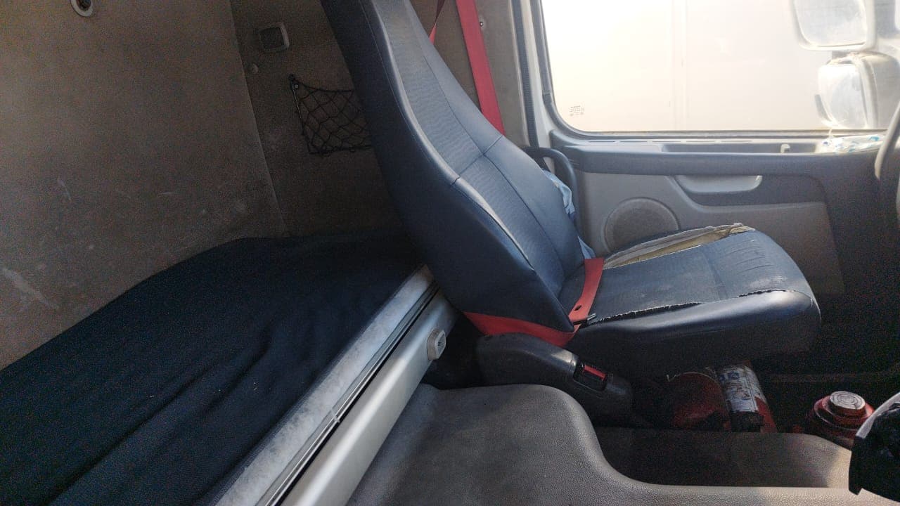 Camião Volvo FM 12 440 CV — imagen 13