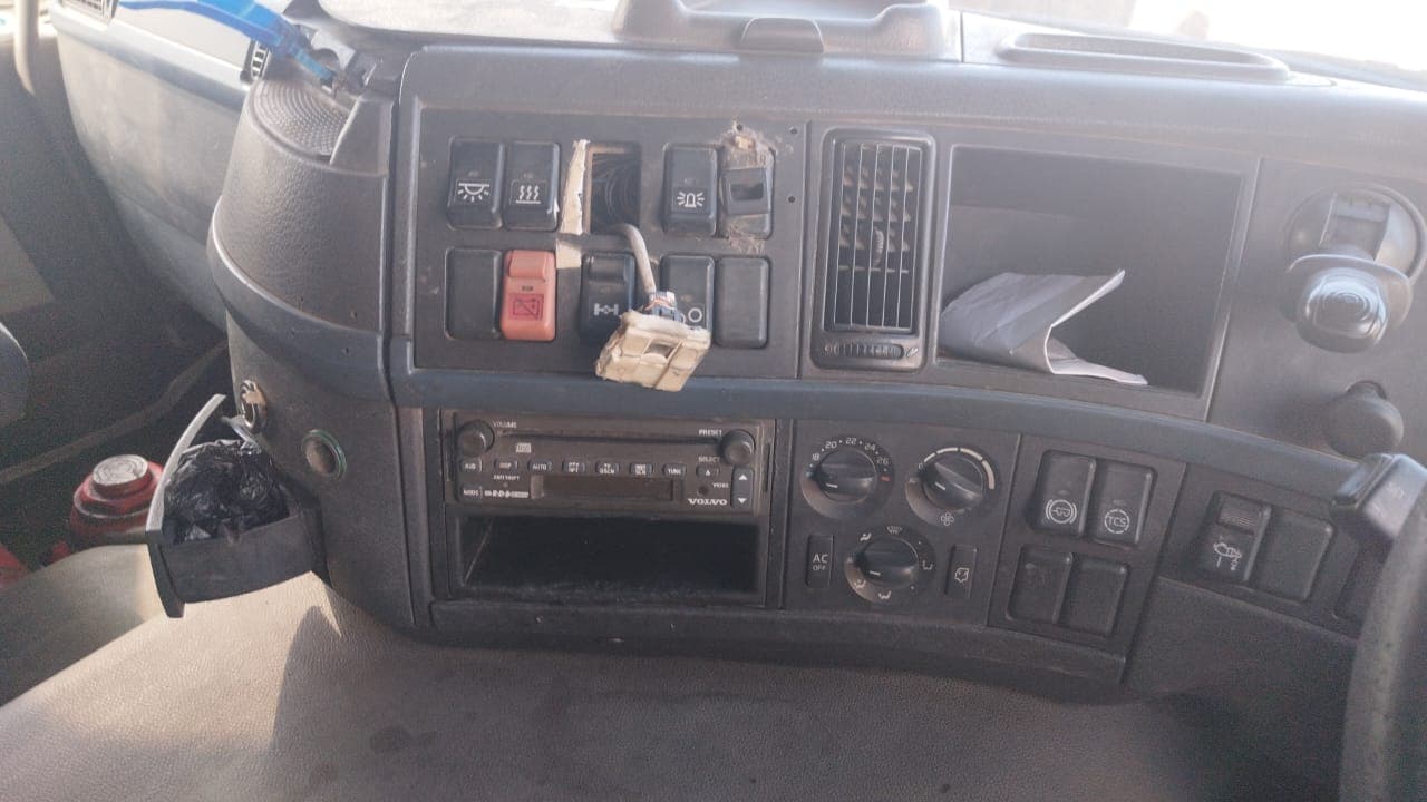 Camião Volvo FM 12 440 CV — imagen 17