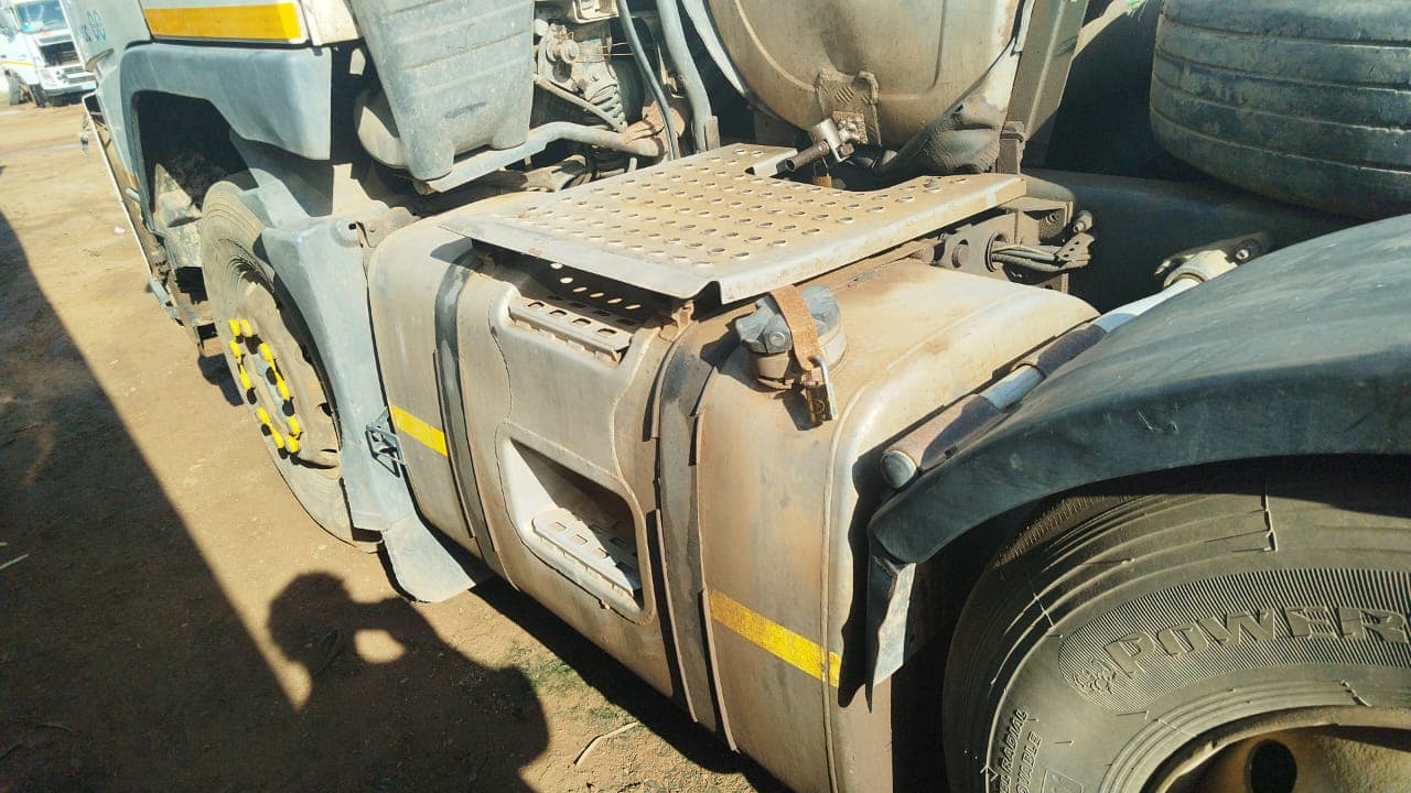 Camião Volvo FM 12 440 CV — imagen 25