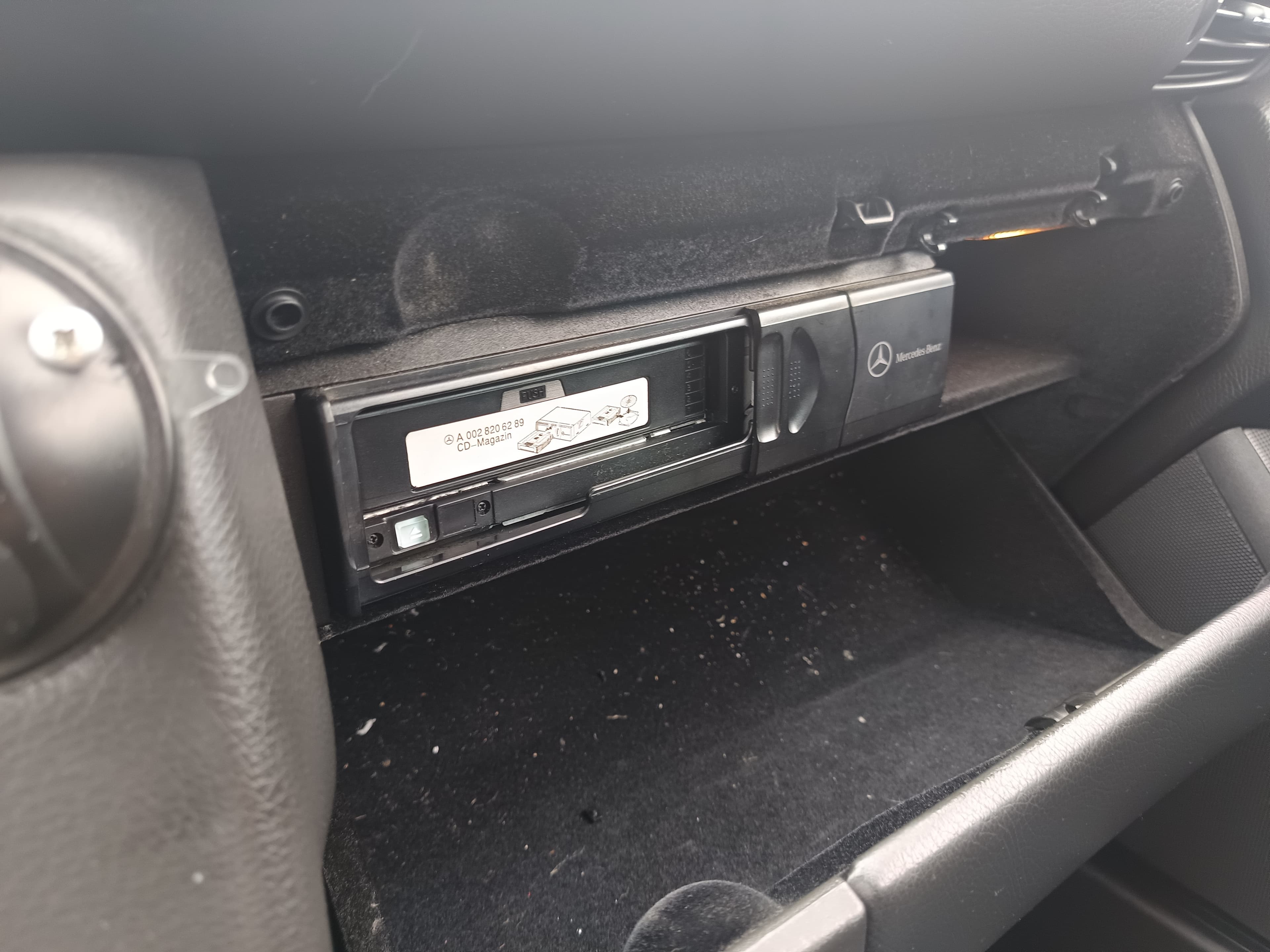 Mercedes-Benz C220 CDI · Ano 2002 — image 45