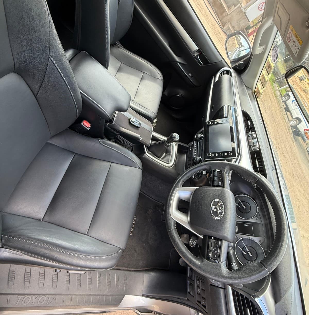 Toyota Hilux - Moatize — image 6