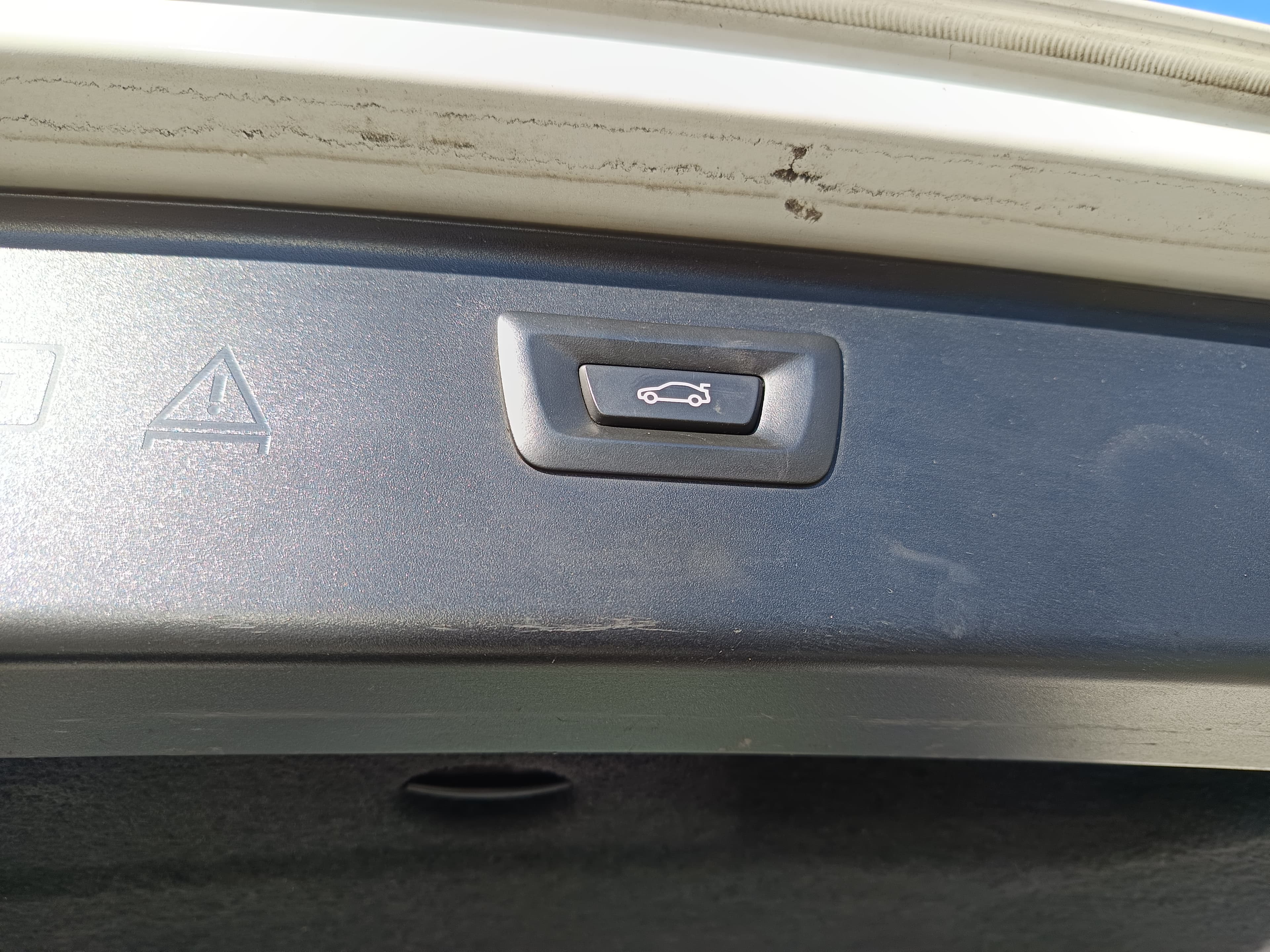 BMW 520D · Ano 2014 — image 27