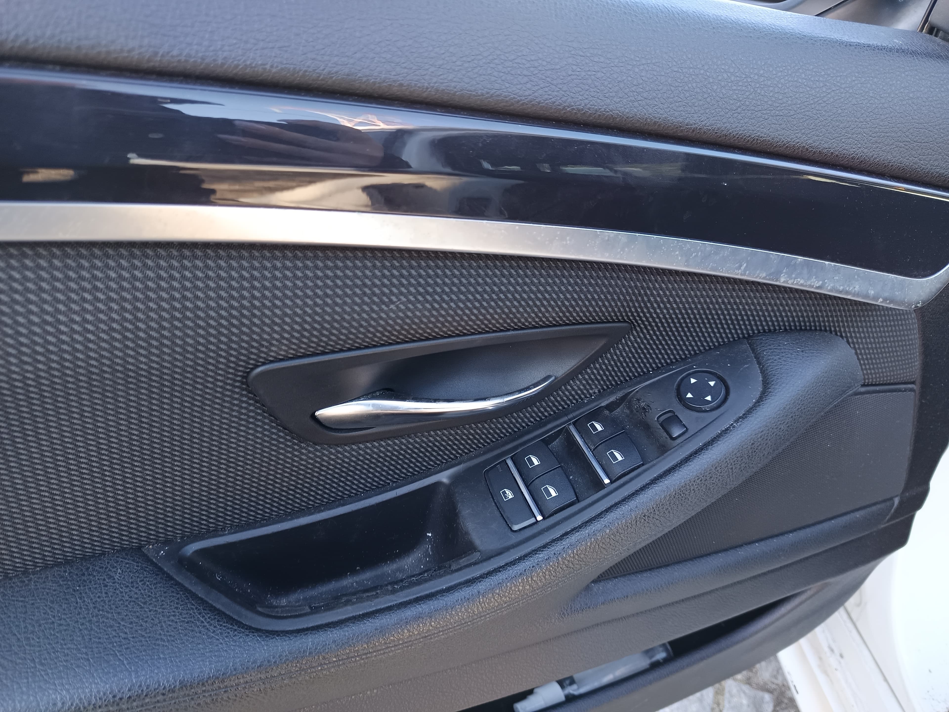 BMW 520D · Ano 2014 — image 38