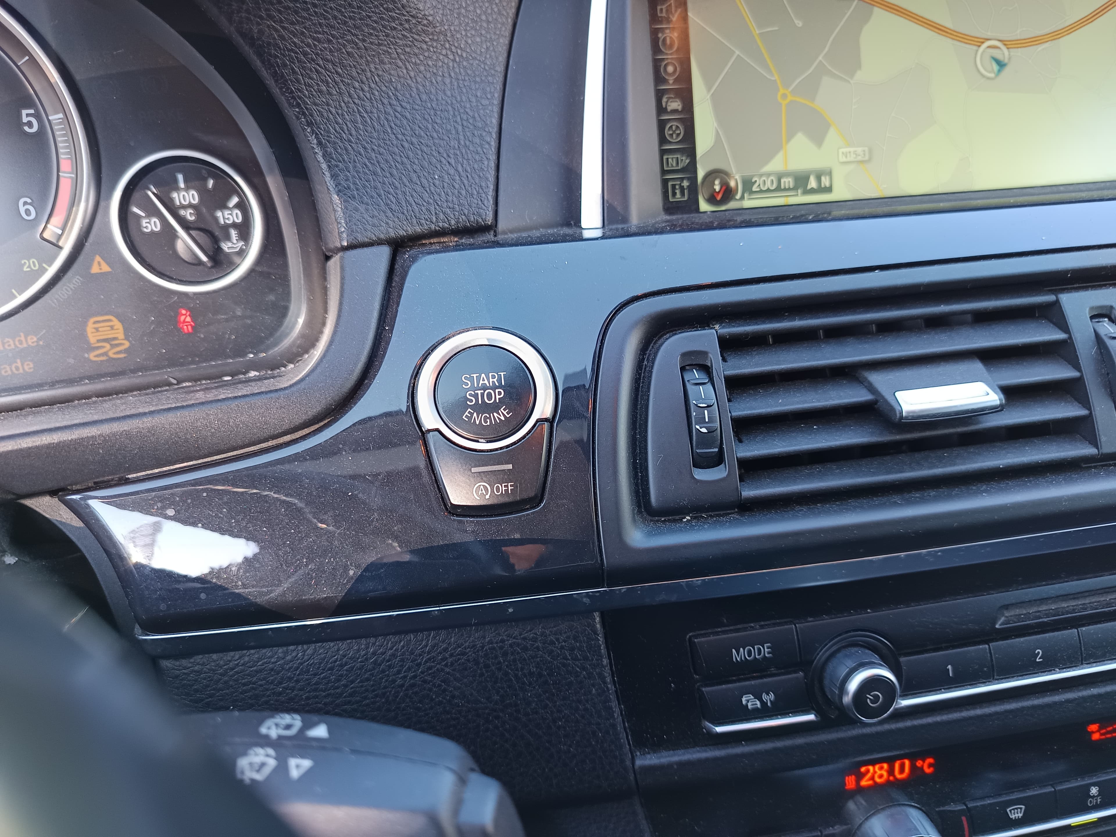 BMW 520D · Ano 2014 — image 50