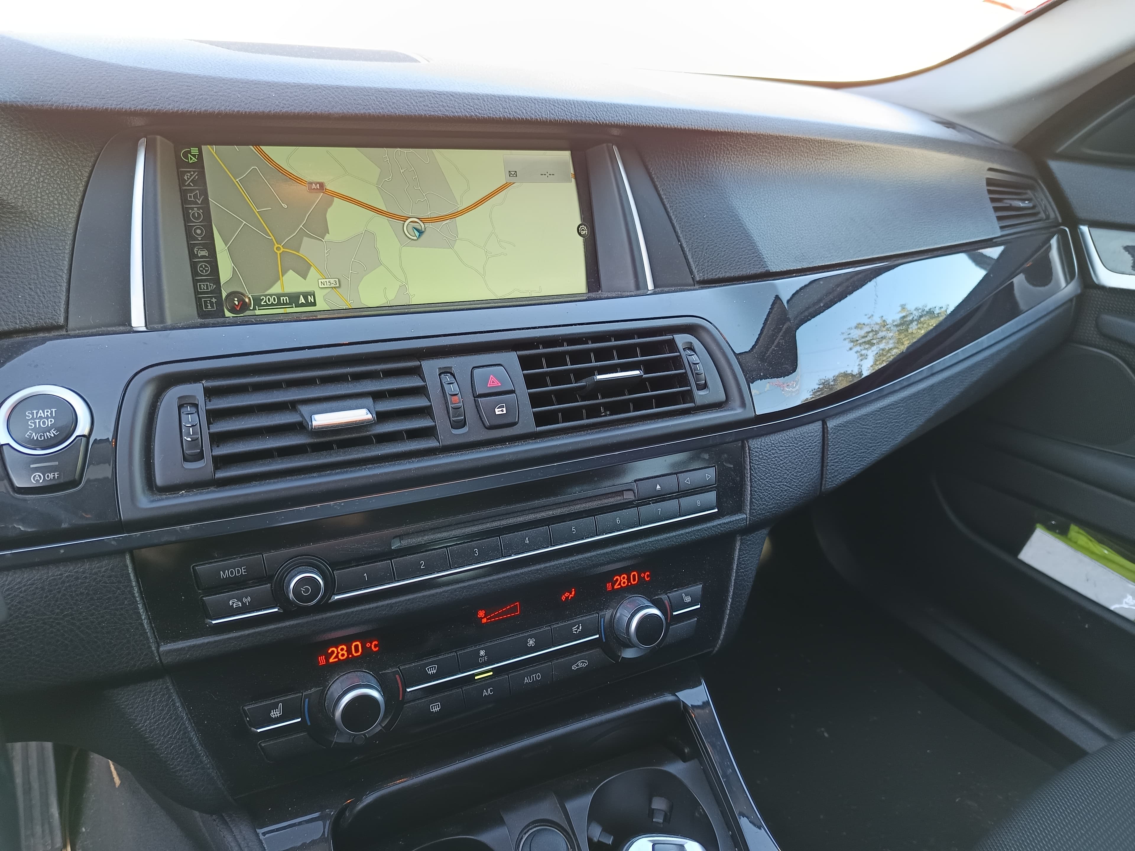 BMW 520D · Ano 2014 — image 42