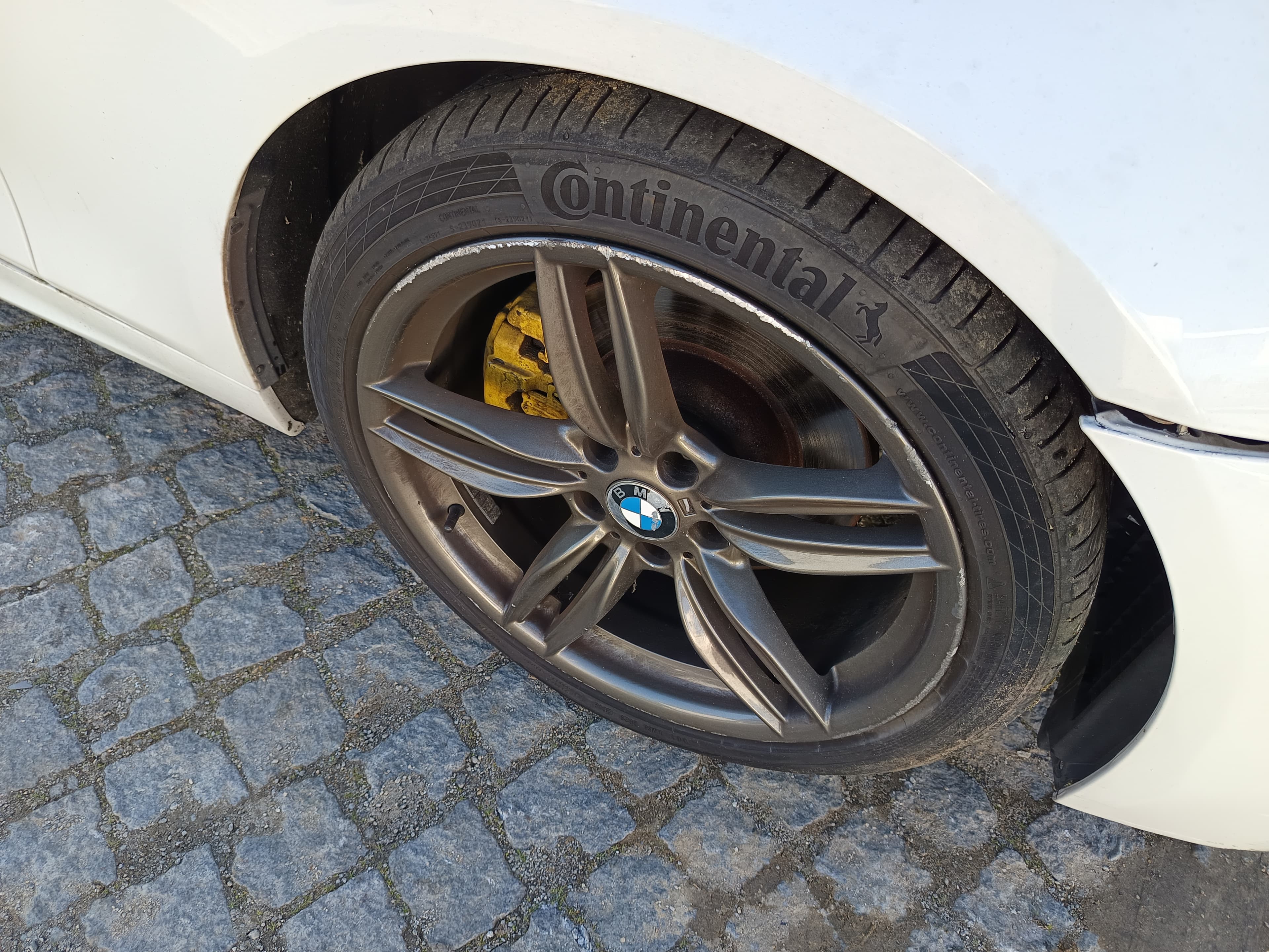 BMW 520D · Ano 2014 — image 8