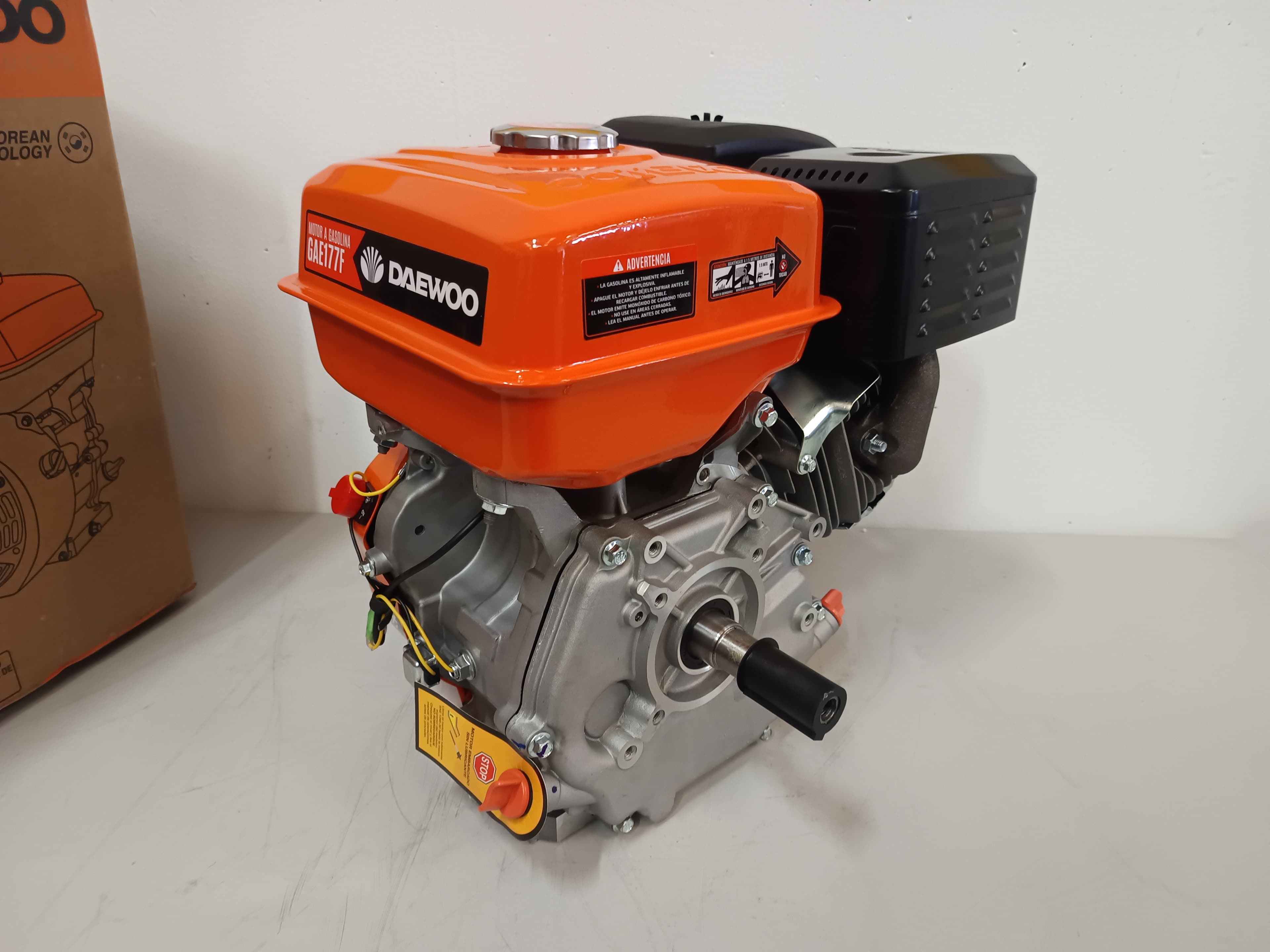 Motor de gasolina Daewoo — imagen 4