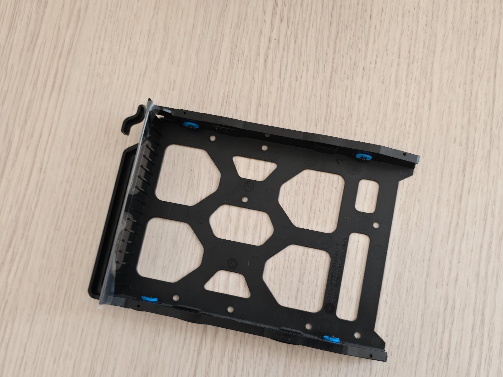 NAS QNAP TS-453D — imagen 3