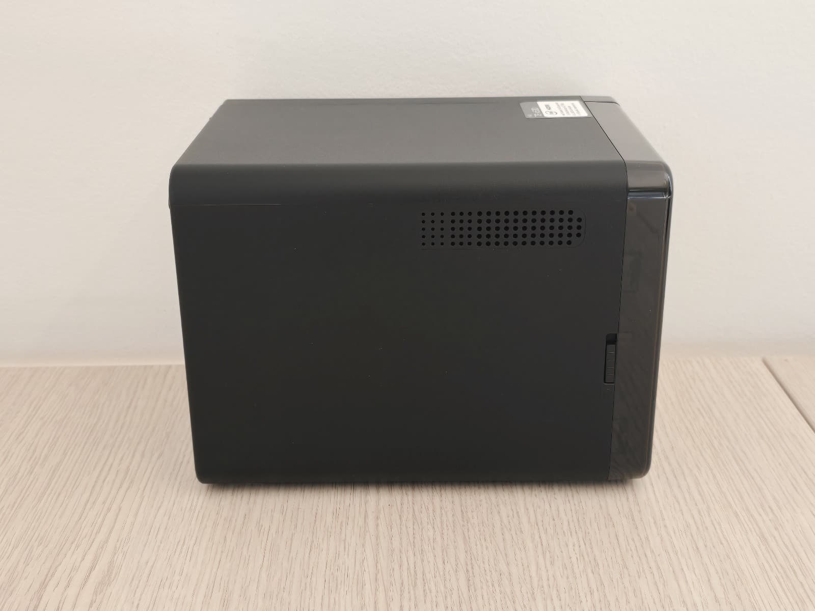 NAS QNAP TS-453D — imagen 6