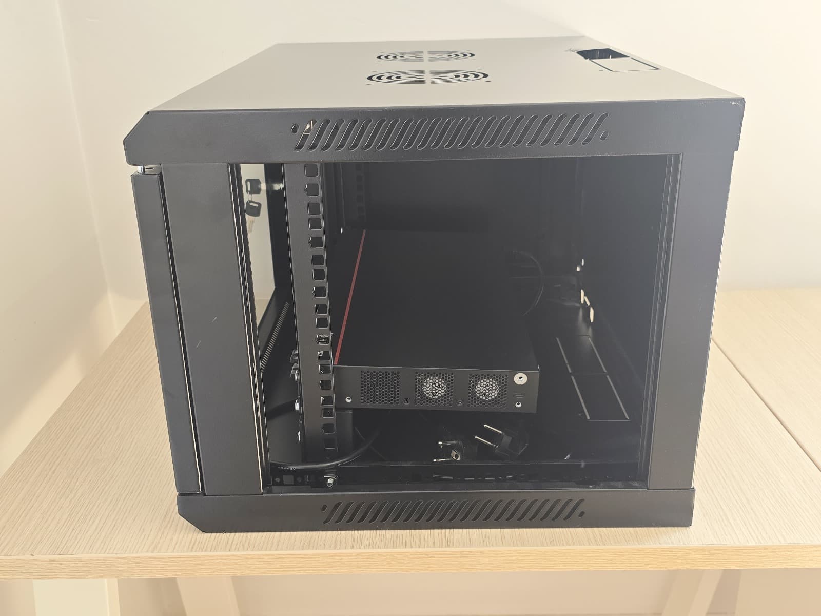 Armário Rack — imagem 2