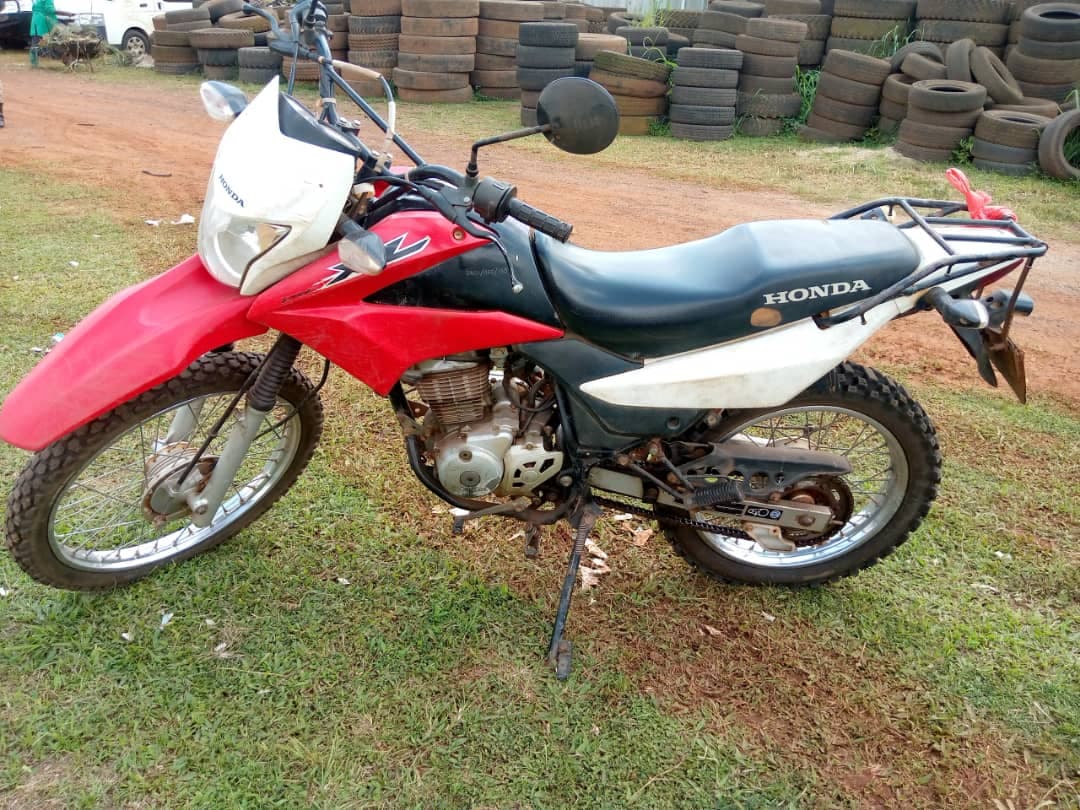 Motorcycle - Honda XL125 — imagem 5