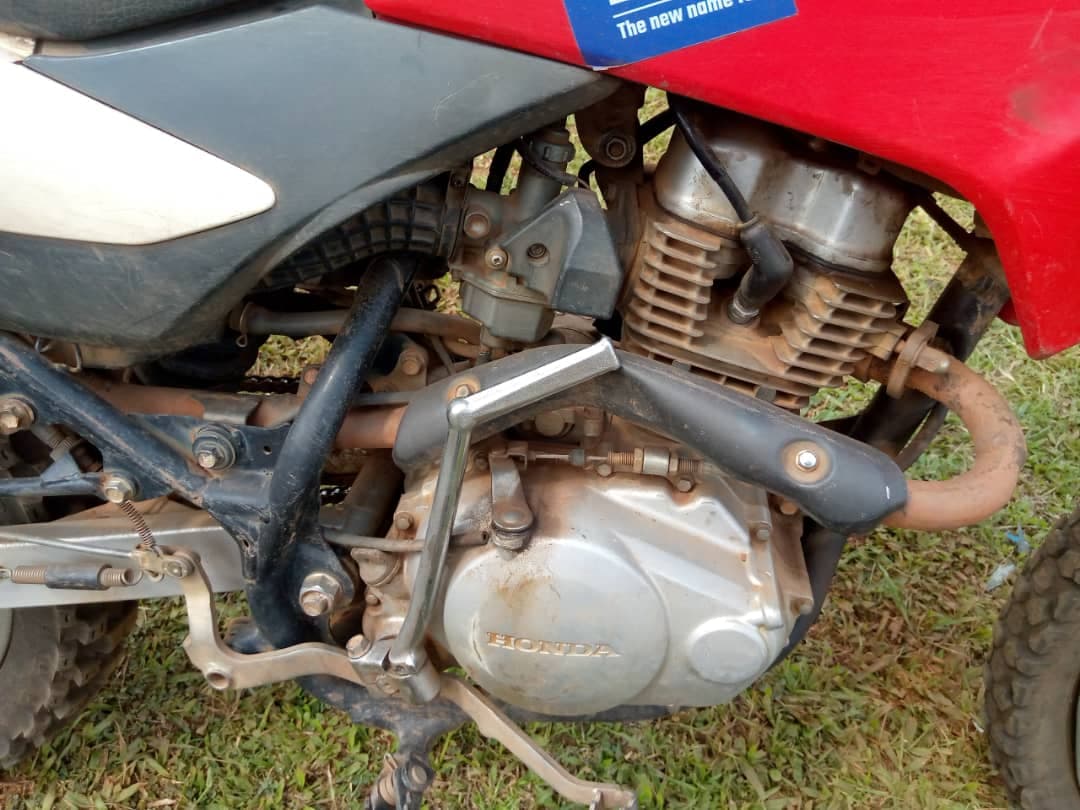 Motorcycle - Honda XL 125 — imagen 5