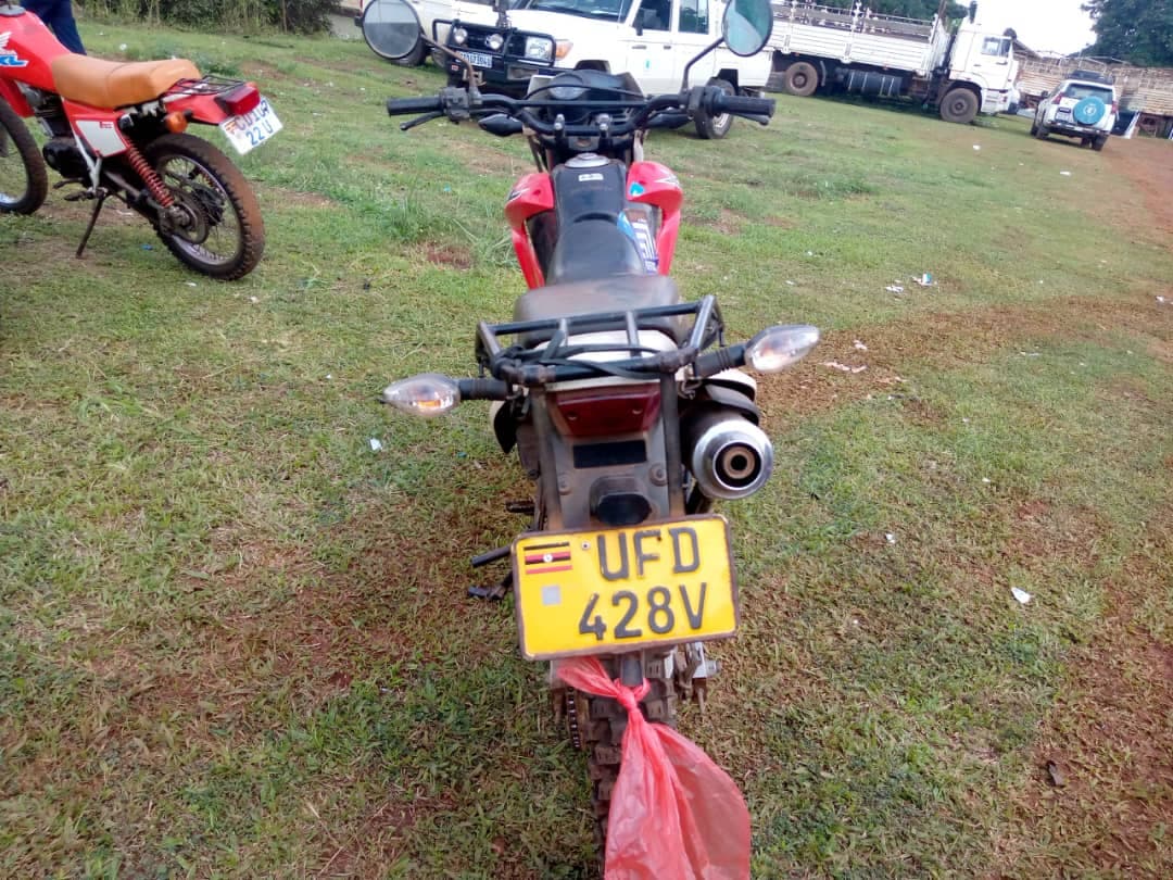 Motorcycle - Honda XL 125 — imagen 3