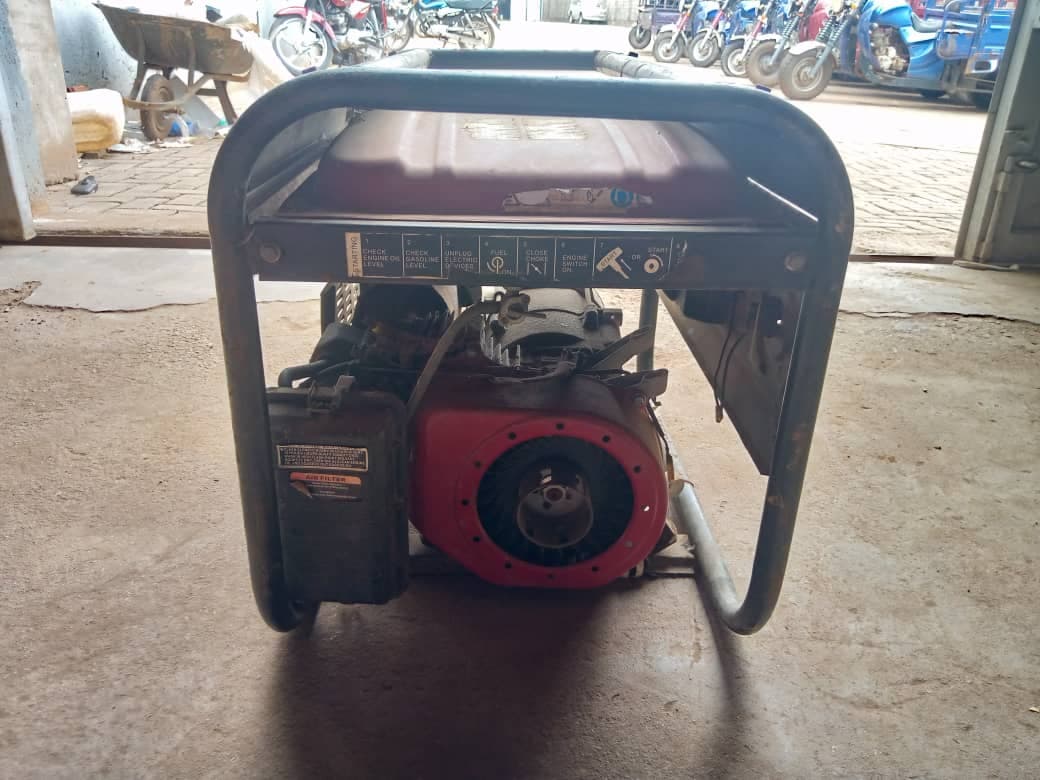 Generator - Kmax k-3000 — imagen 2