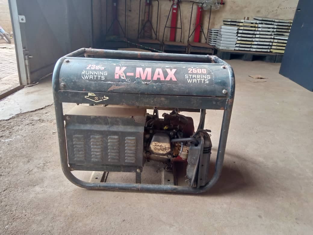 Generator - Kmax k-3000 — imagen 1
