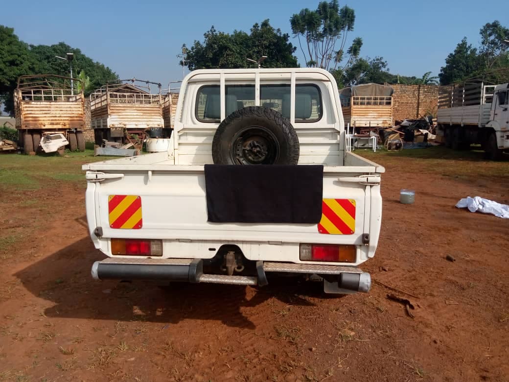 Toyota Landcruiser Pick Up Double Cab HZJ79R-DKMRS 2019 — image 4