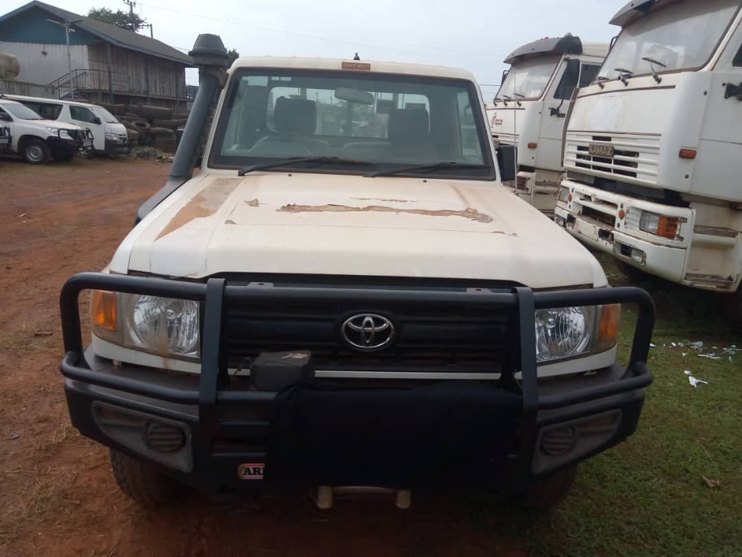 Toyota Landcruiser Hard Top HZJ76R-RKMRS 2018 — imagem 1