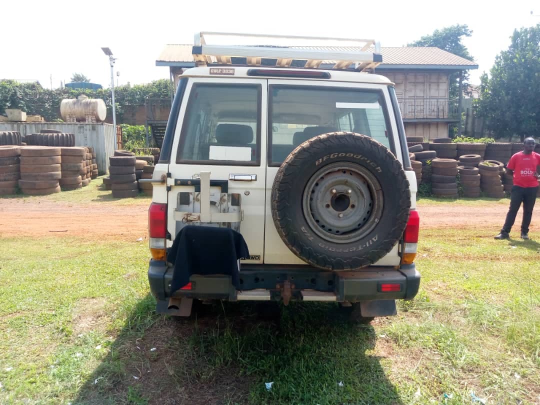 Toyota Landcruiser Hard Top HZJ76R-RKMRS 2018 — imagem 2