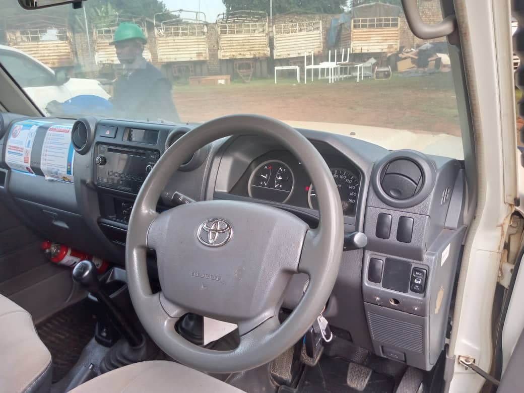 Toyota Landcruiser Hard Top HZJ76R-RKMRS 2019 — imagem 4