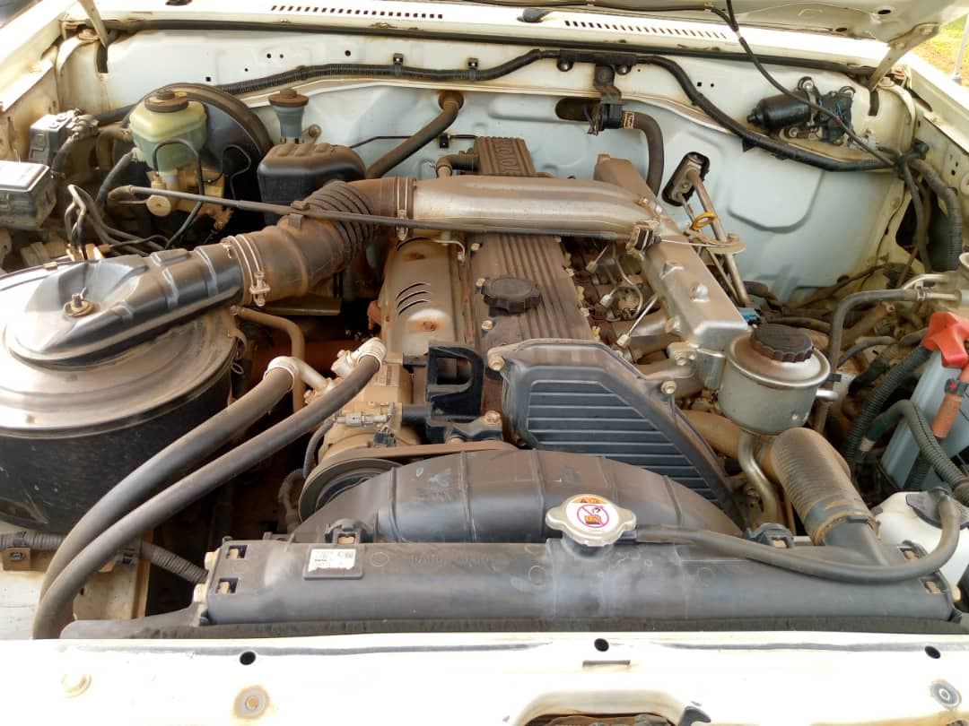 Toyota Landcruiser Hard Top HZJ76R-RKMRS 2017 — imagen 10