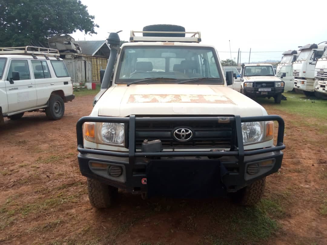 Toyota Landcruiser Hard Top HZJ76R-RKMRS 2017 — imagen 1
