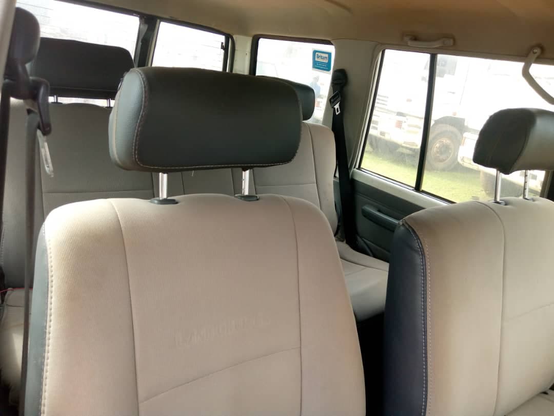 Toyota Landcruiser Hard Top HZJ76R-RKMRS 2017 — imagen 8