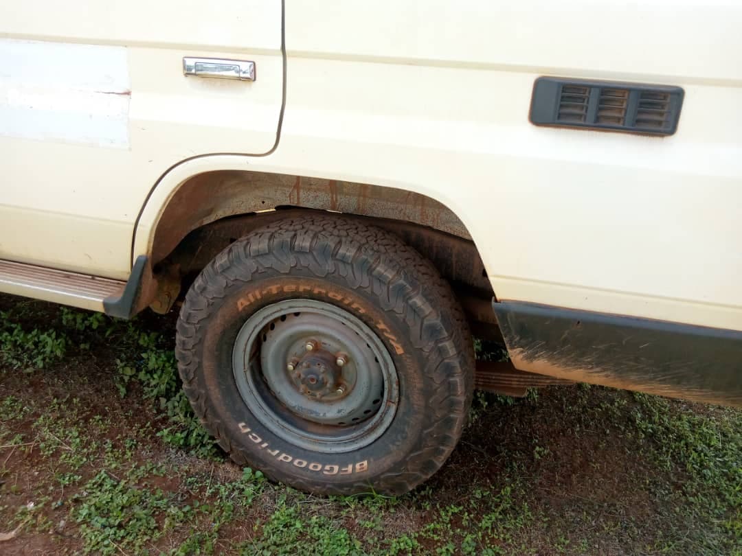 Toyota Landcruiser Hard Top HZJ76R-RKMRS 2018 — imagen 4