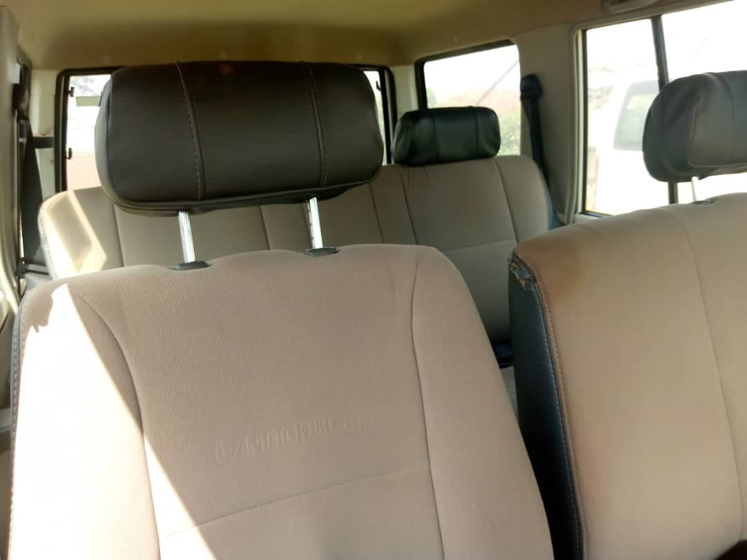 Toyota Landcruiser Hard Top HZJ76R-RKMRS 2018 — imagen 7