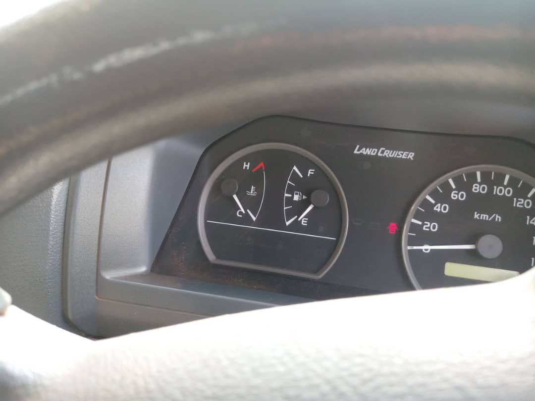 Toyota Landcruiser Hard Top HZJ76R-RKMRS 2018 — imagen 6